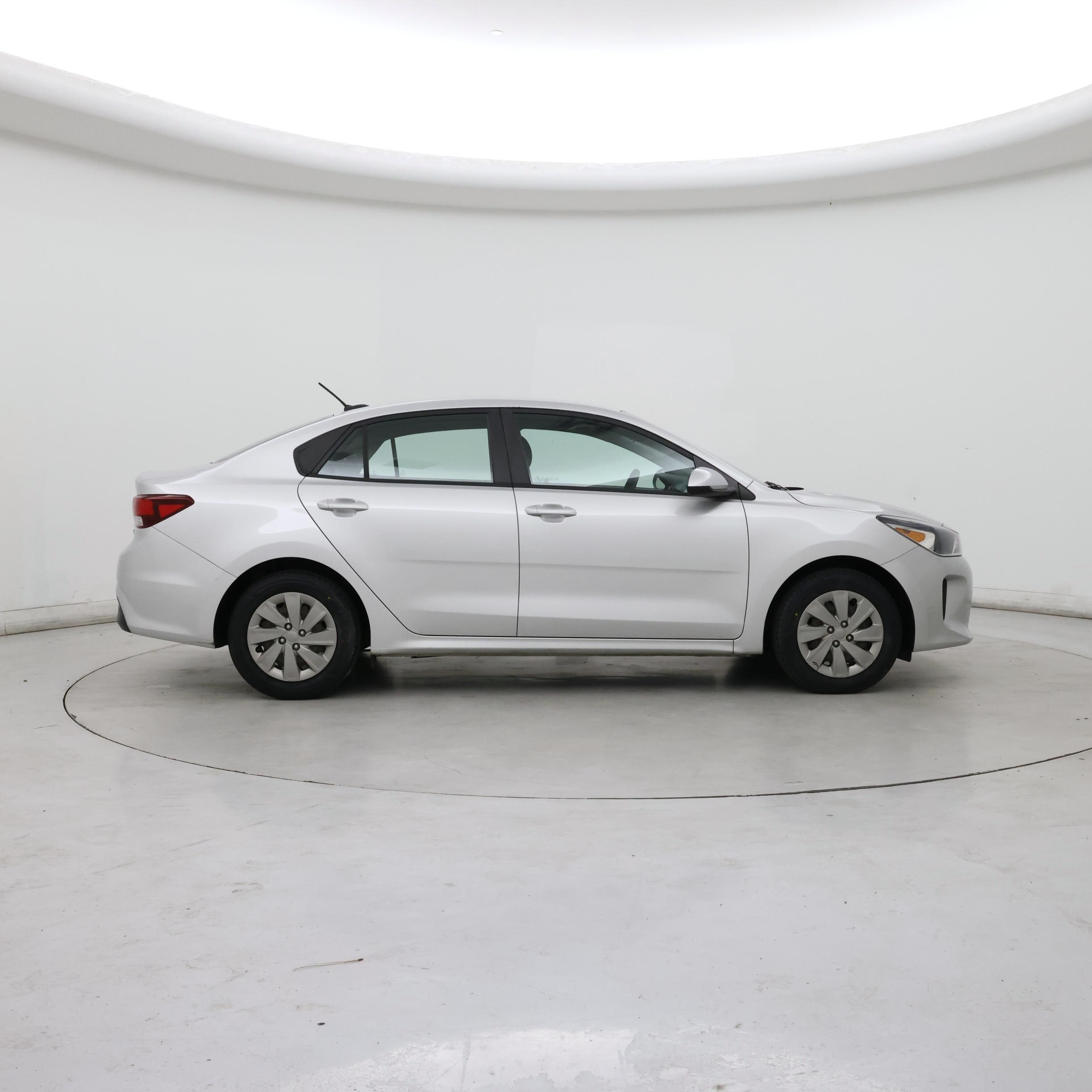 Thumbnail: 2019 Kia Rio - 7