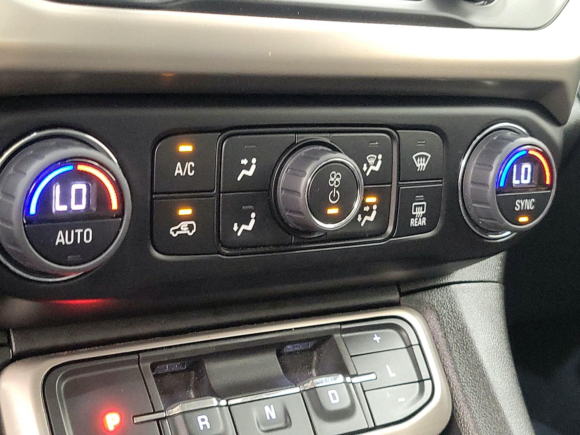 Thumbnail: 2023 GMC Acadia - 16