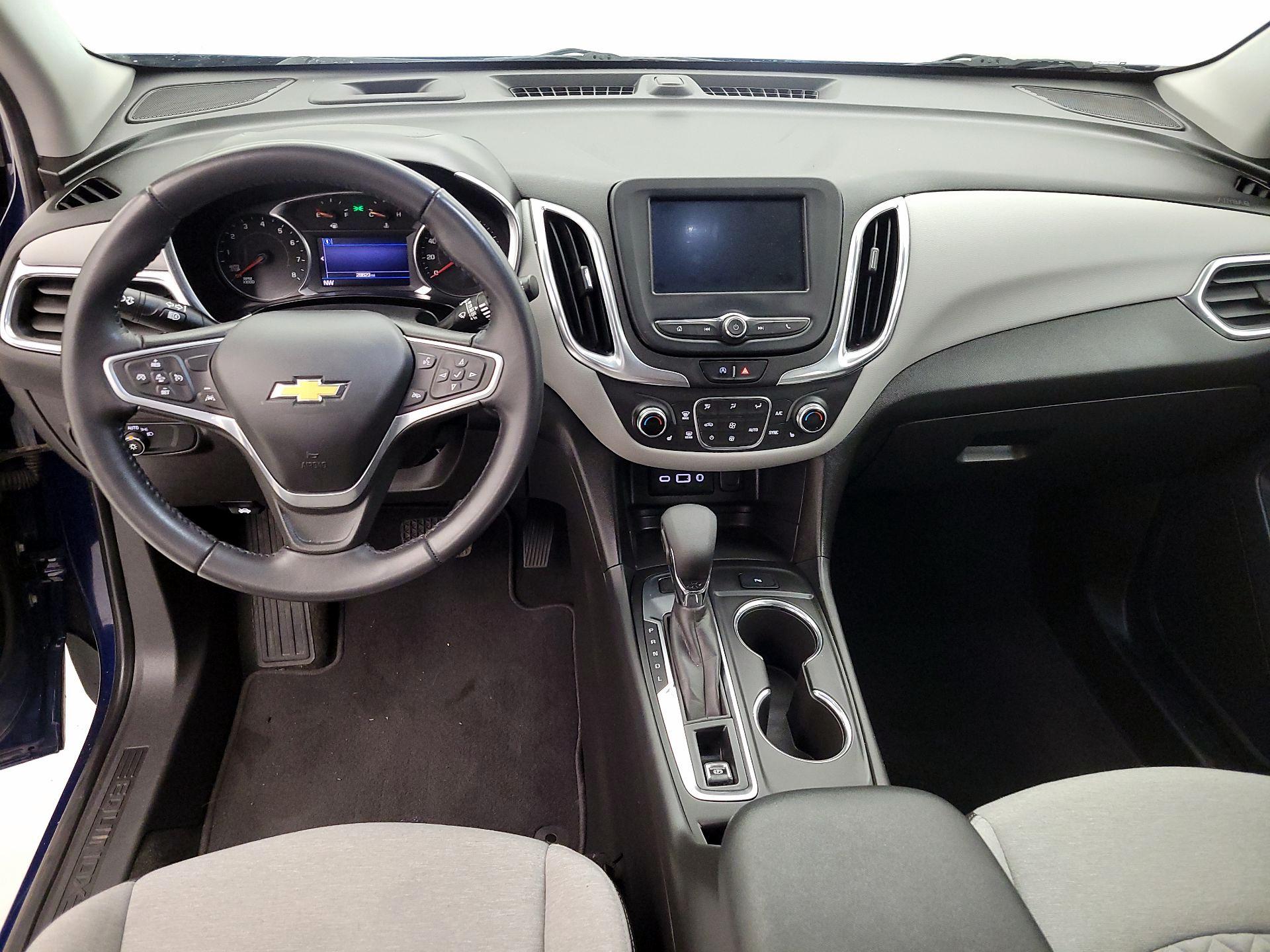 Thumbnail: 2022 Chevrolet Equinox - 9