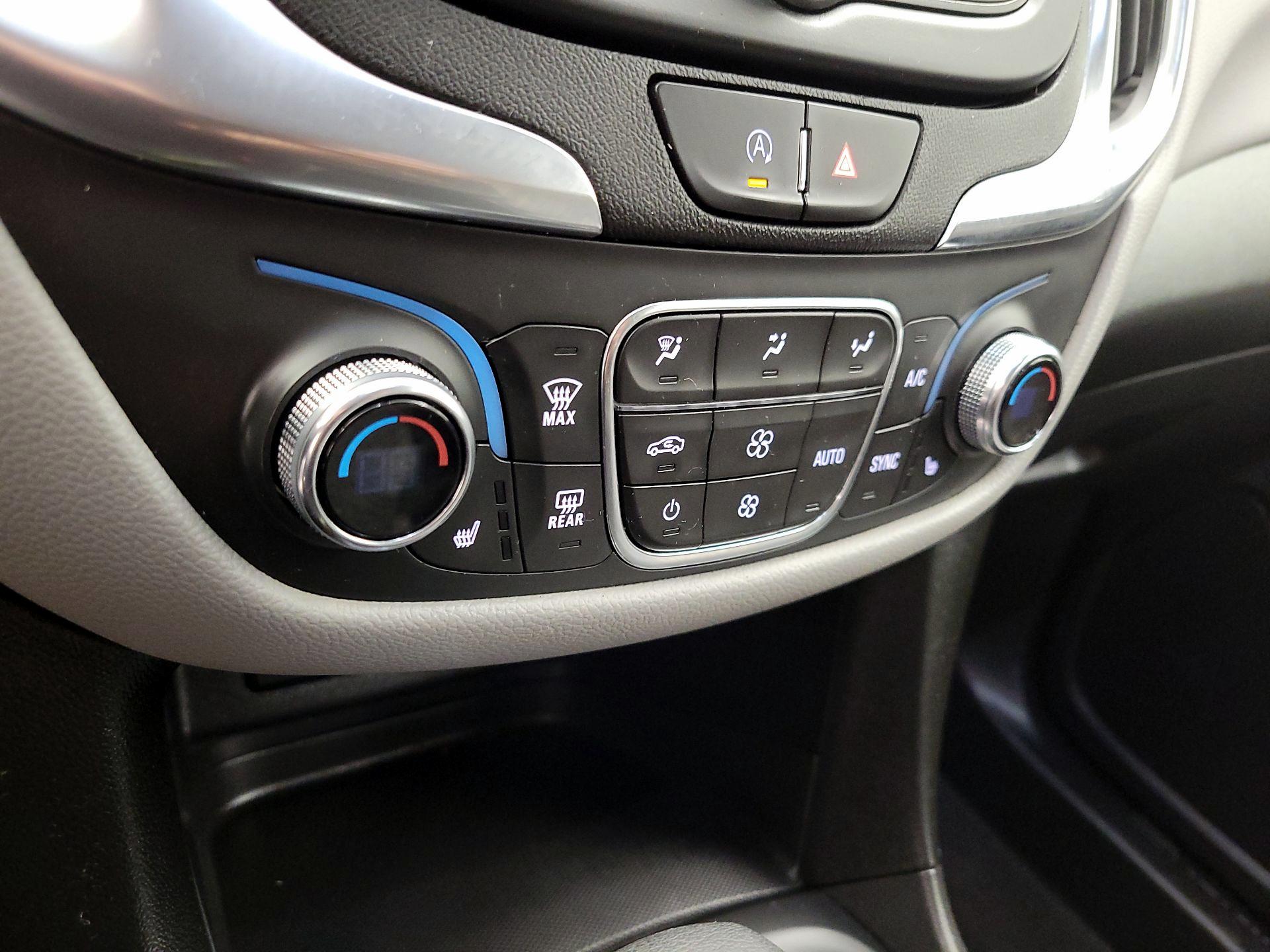 Thumbnail: 2022 Chevrolet Equinox - 16