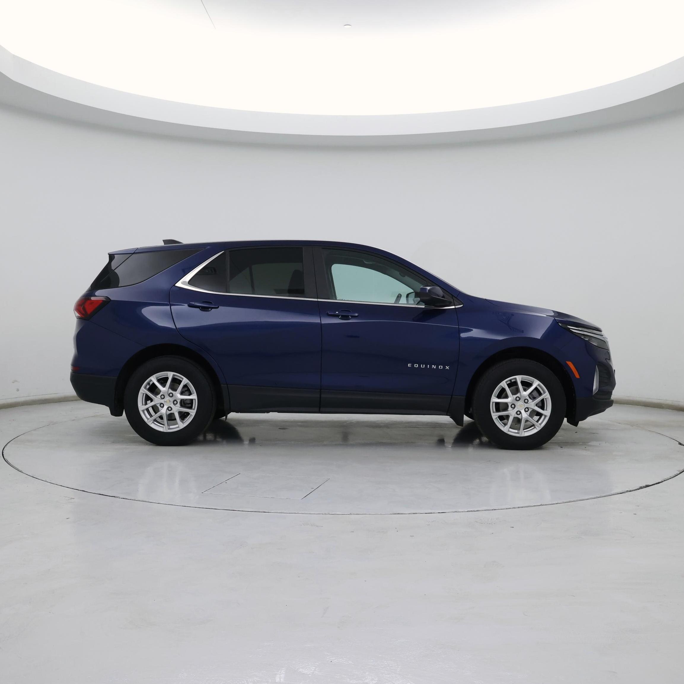 Thumbnail: 2022 Chevrolet Equinox - 7