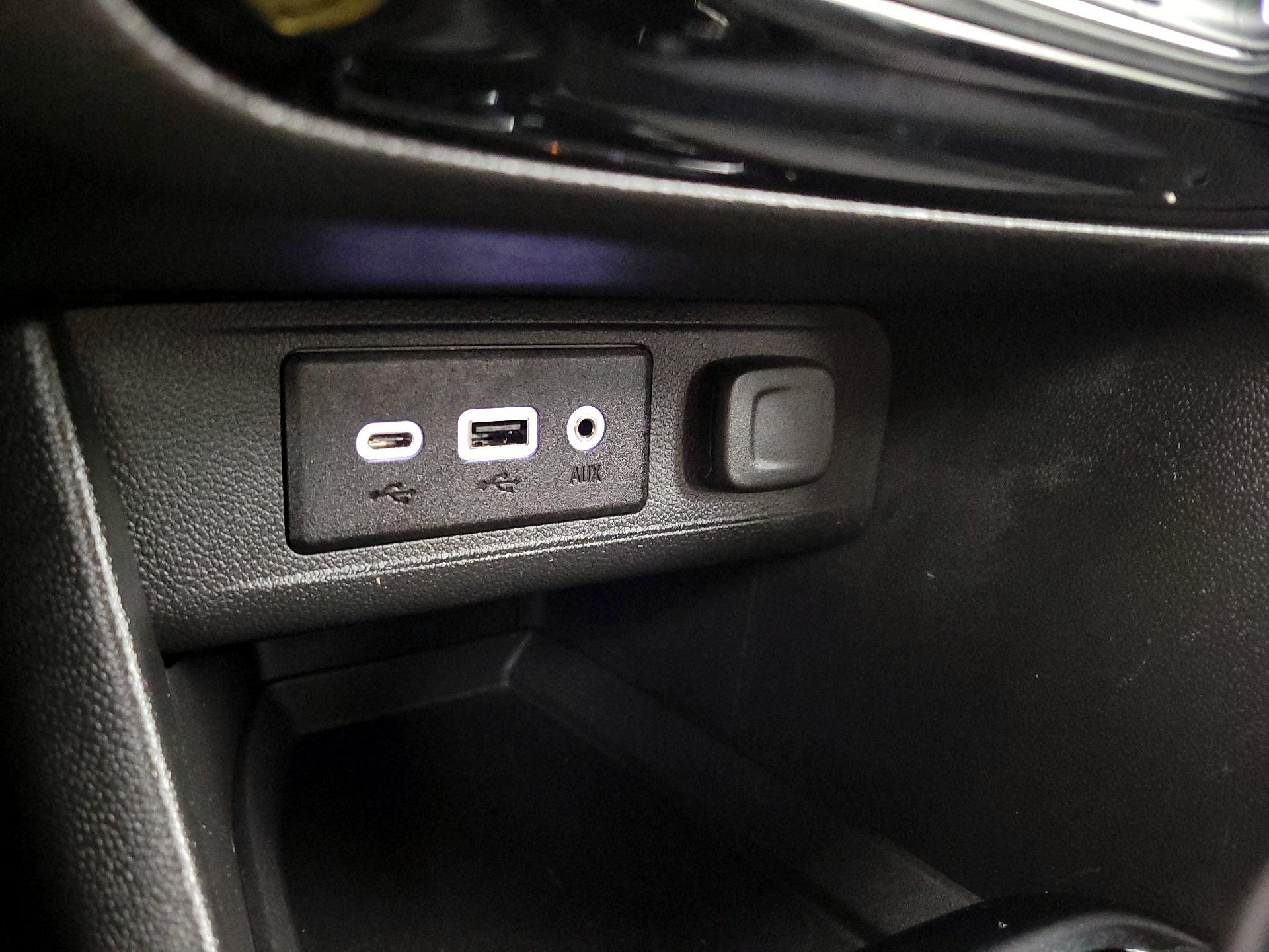 Thumbnail: 2023 Buick Encore GX - 18