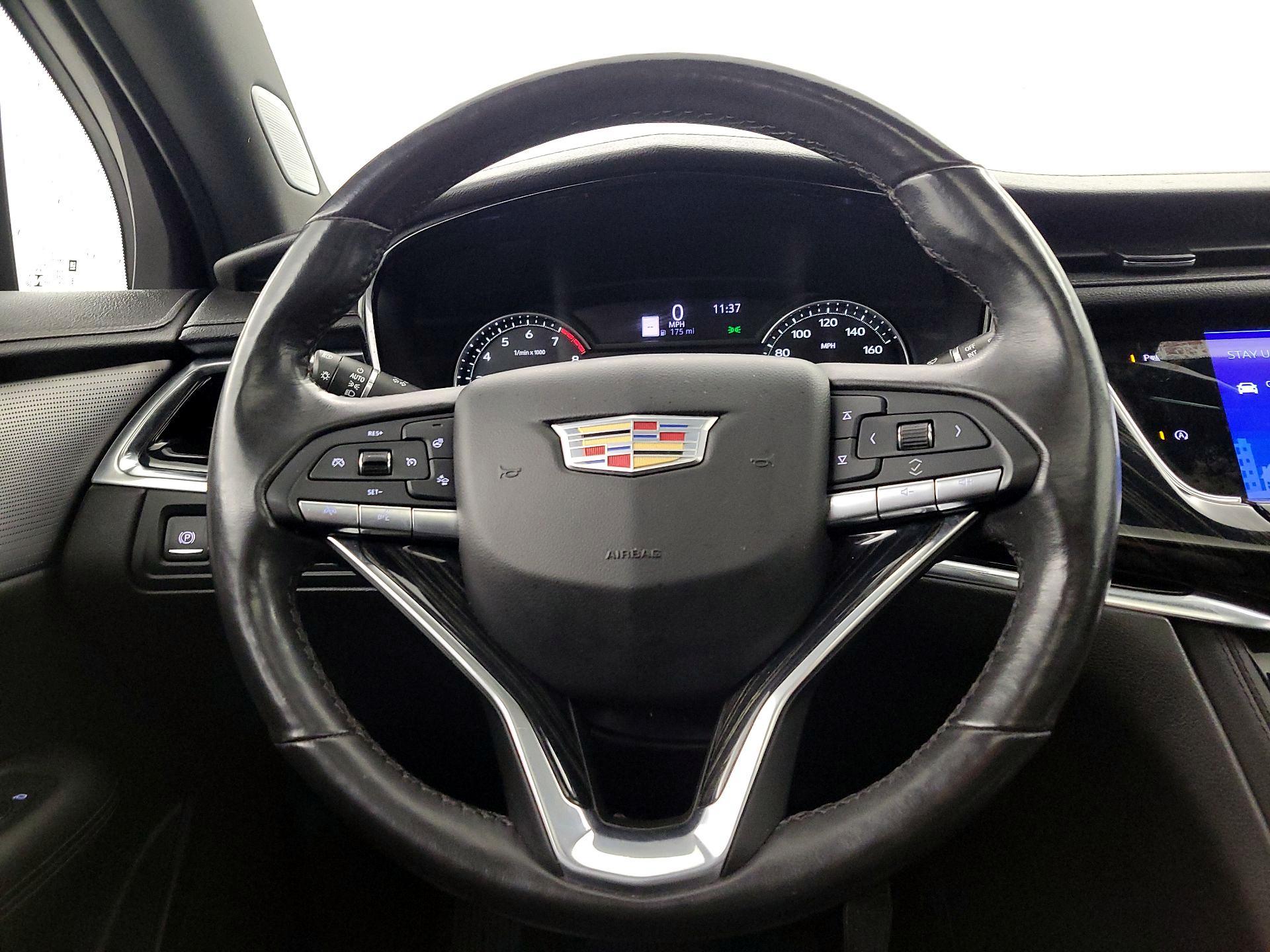 Thumbnail: 2020 Cadillac XT6 - 10