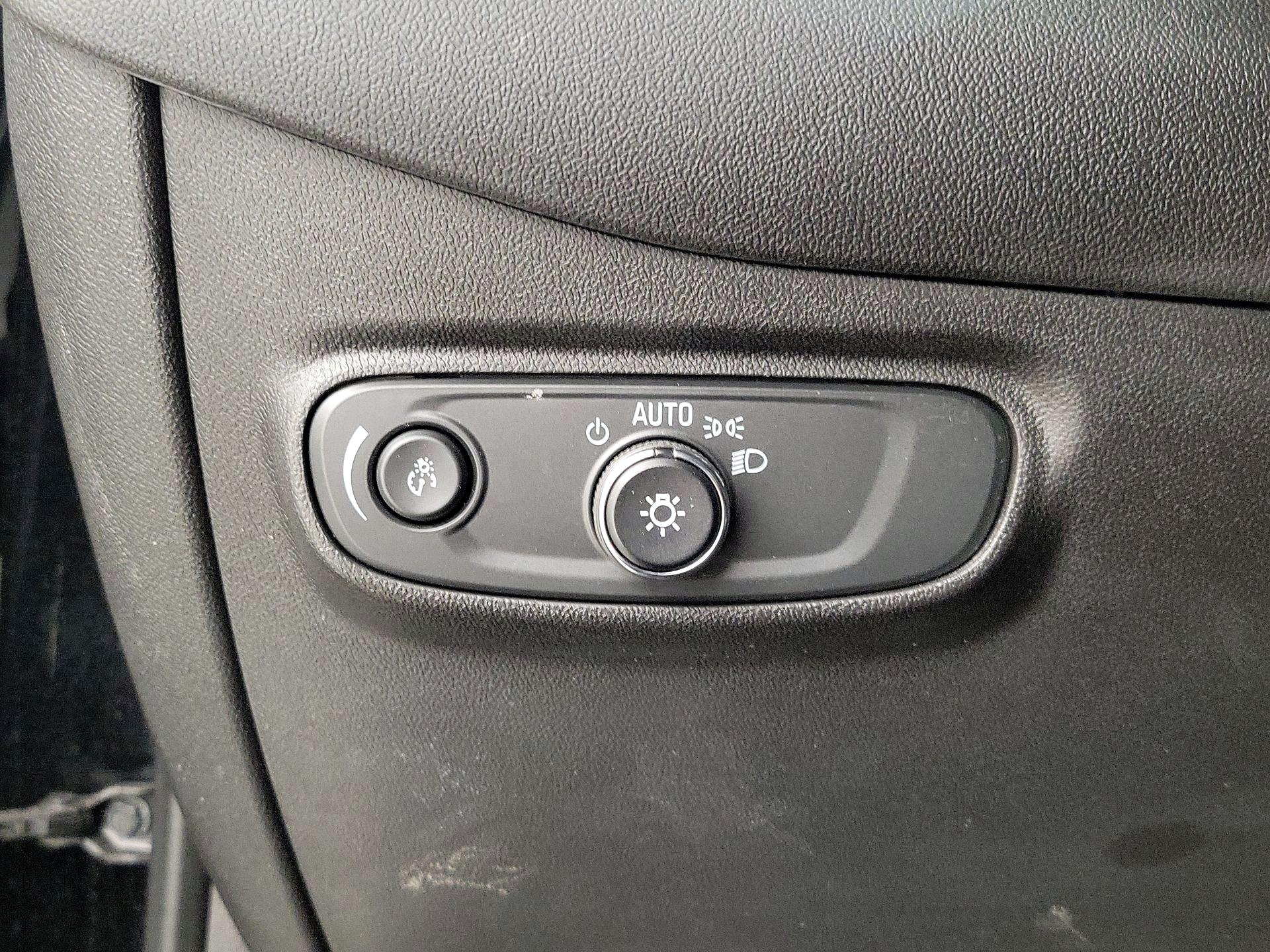 Thumbnail: 2024 Chevrolet Equinox - 13