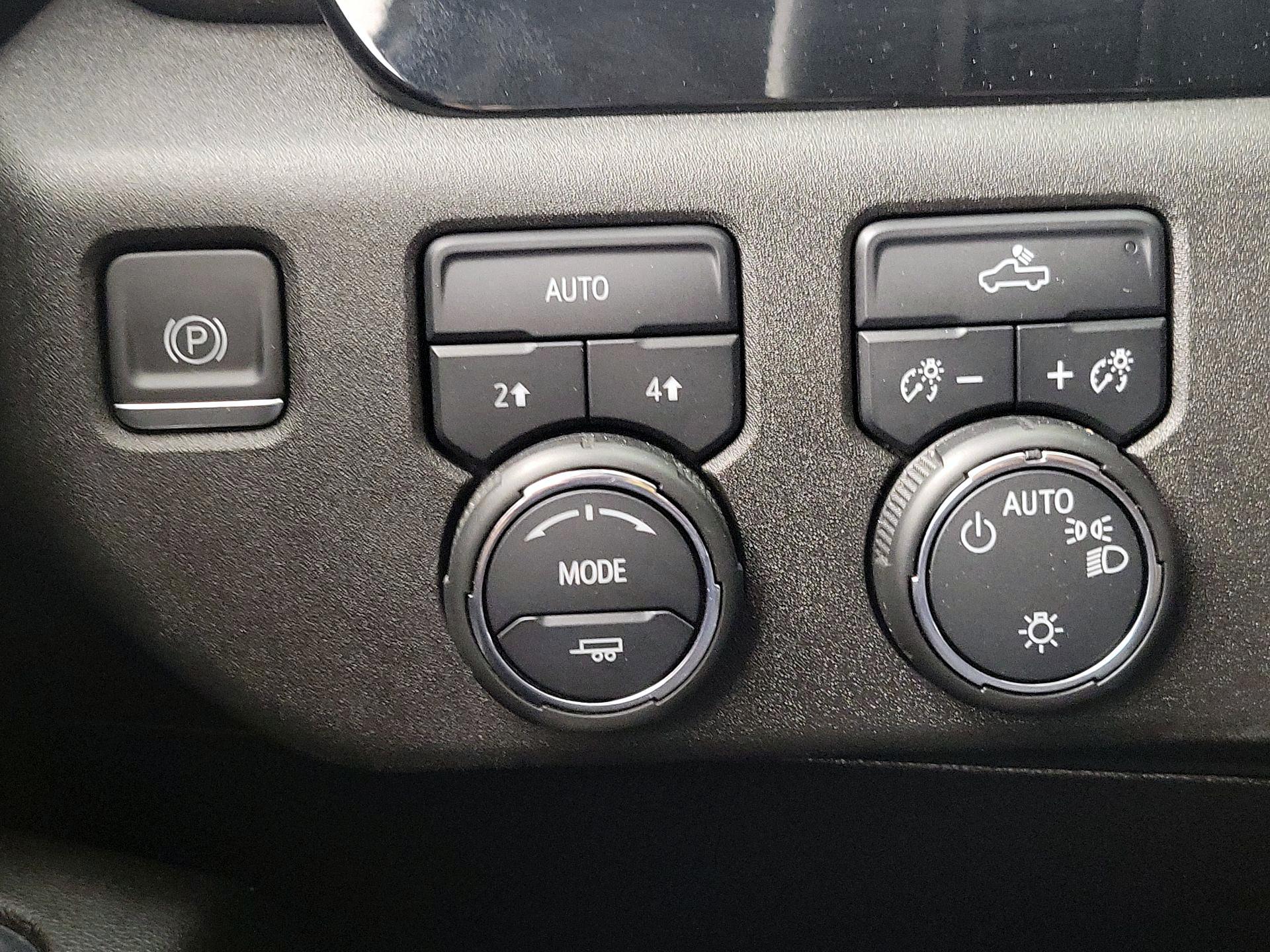 Thumbnail: 2023 Chevrolet Silverado 1500 - 13