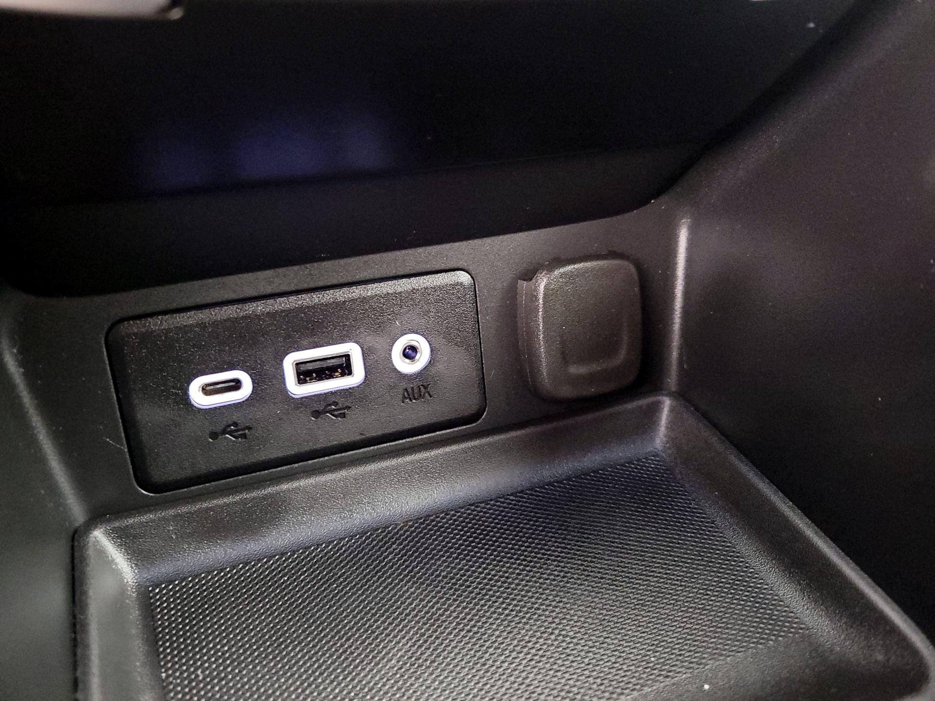 Thumbnail: 2023 GMC Terrain - 19