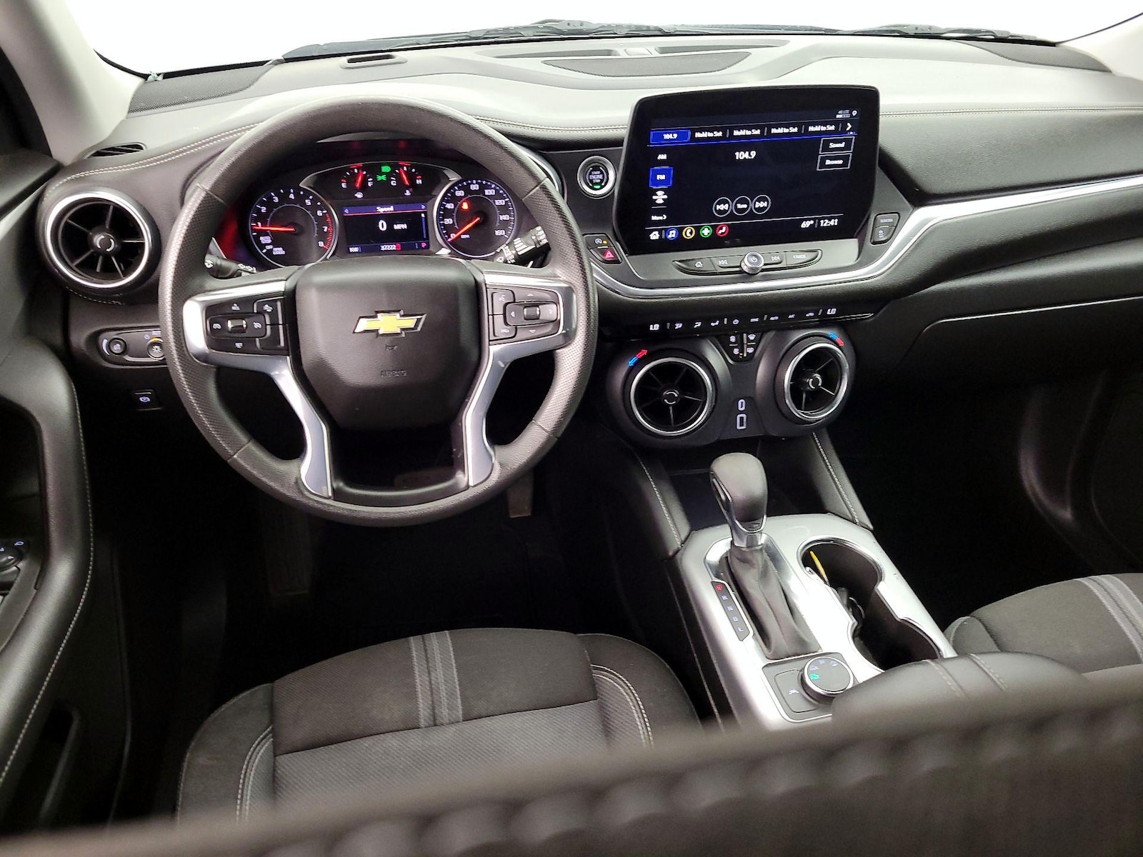 Photo 10