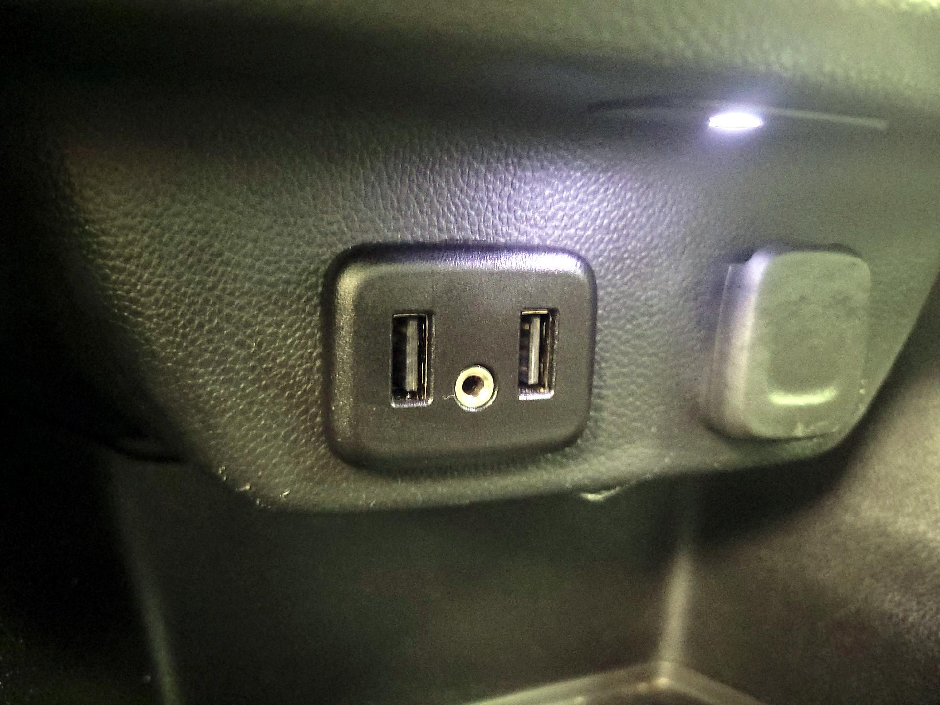 Thumbnail: 2023 Chevrolet Traverse - 19