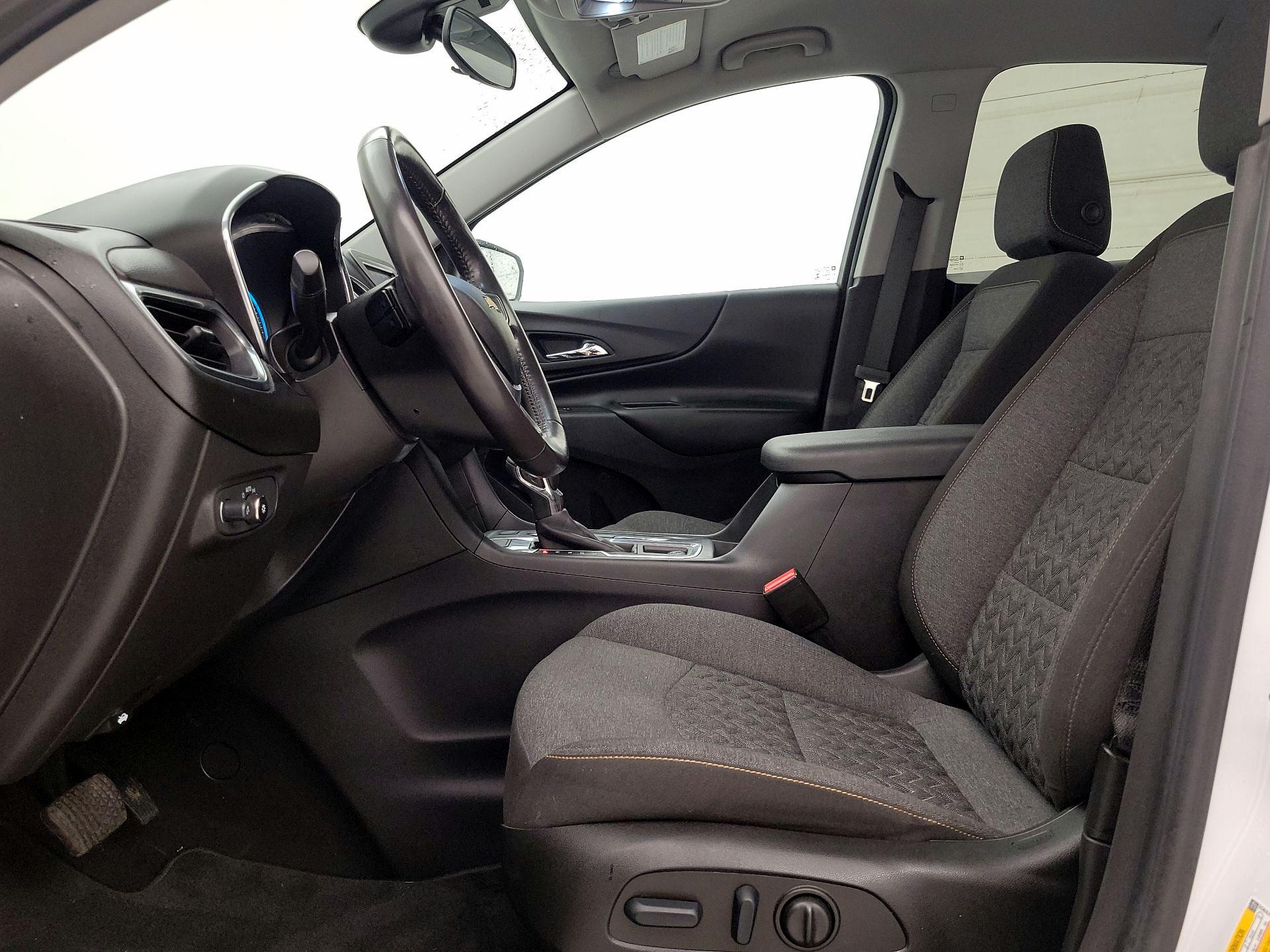 Thumbnail: 2022 Chevrolet Equinox - 11