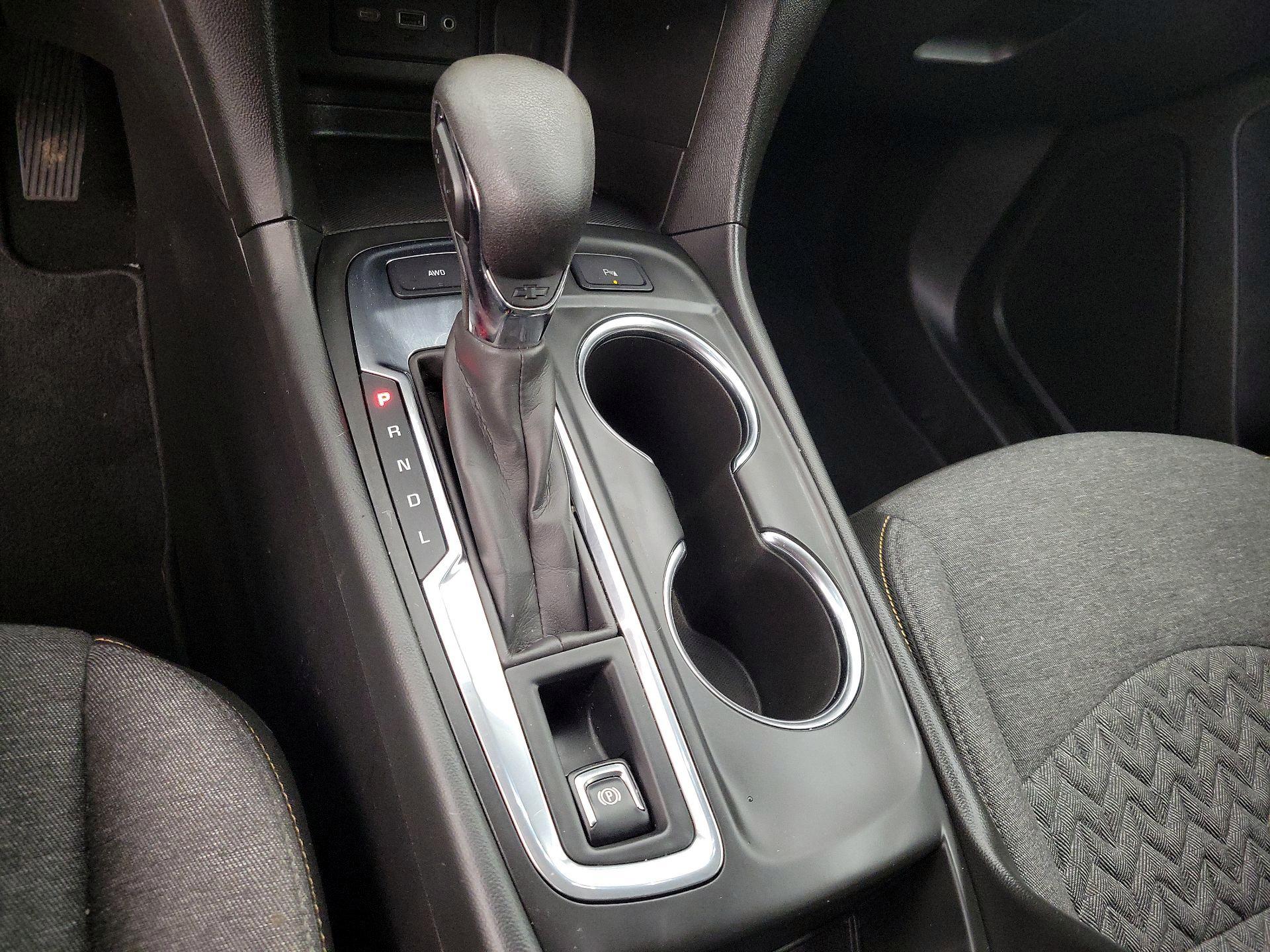 Thumbnail: 2022 Chevrolet Equinox - 17