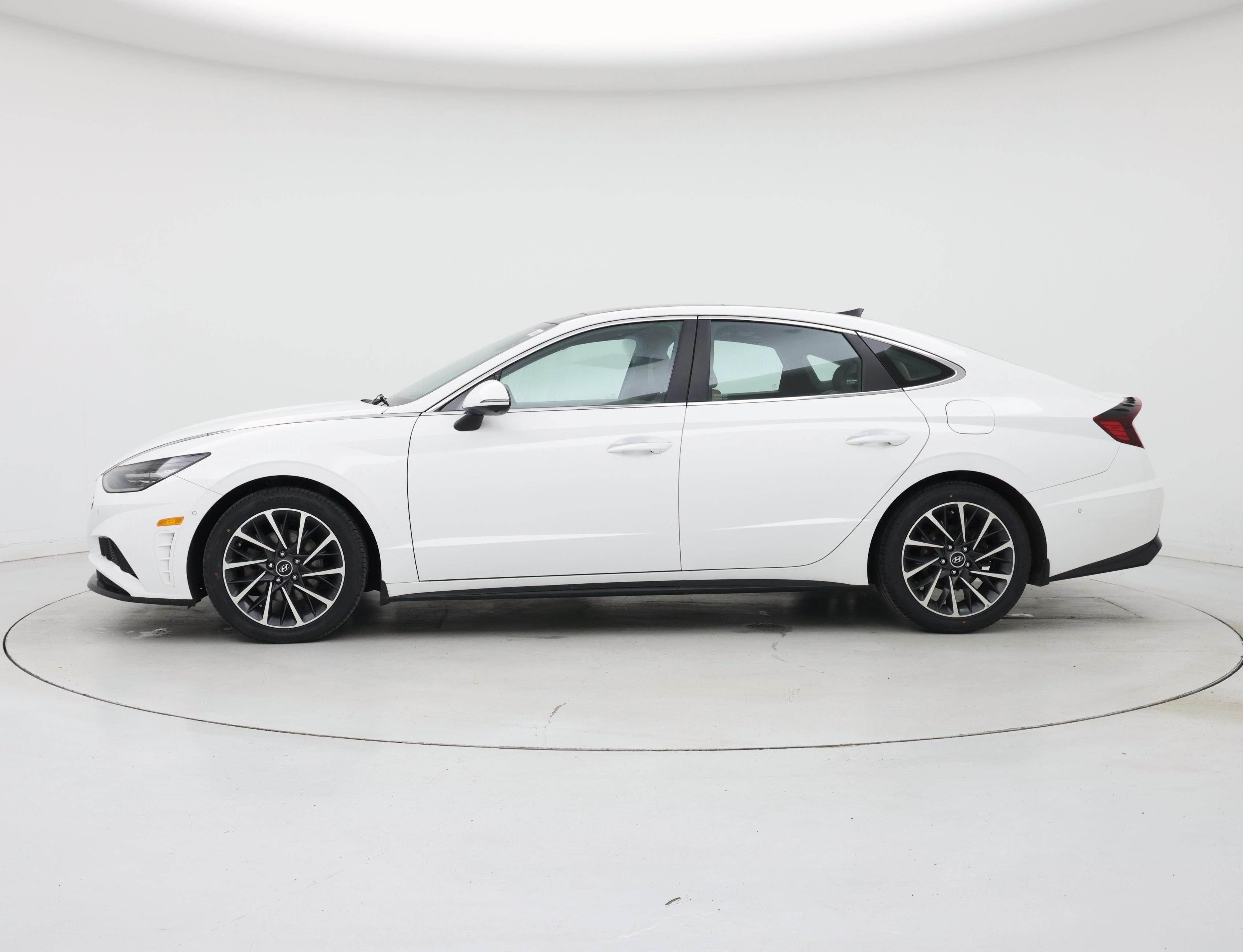 Thumbnail: 2023 Hyundai Sonata - 3