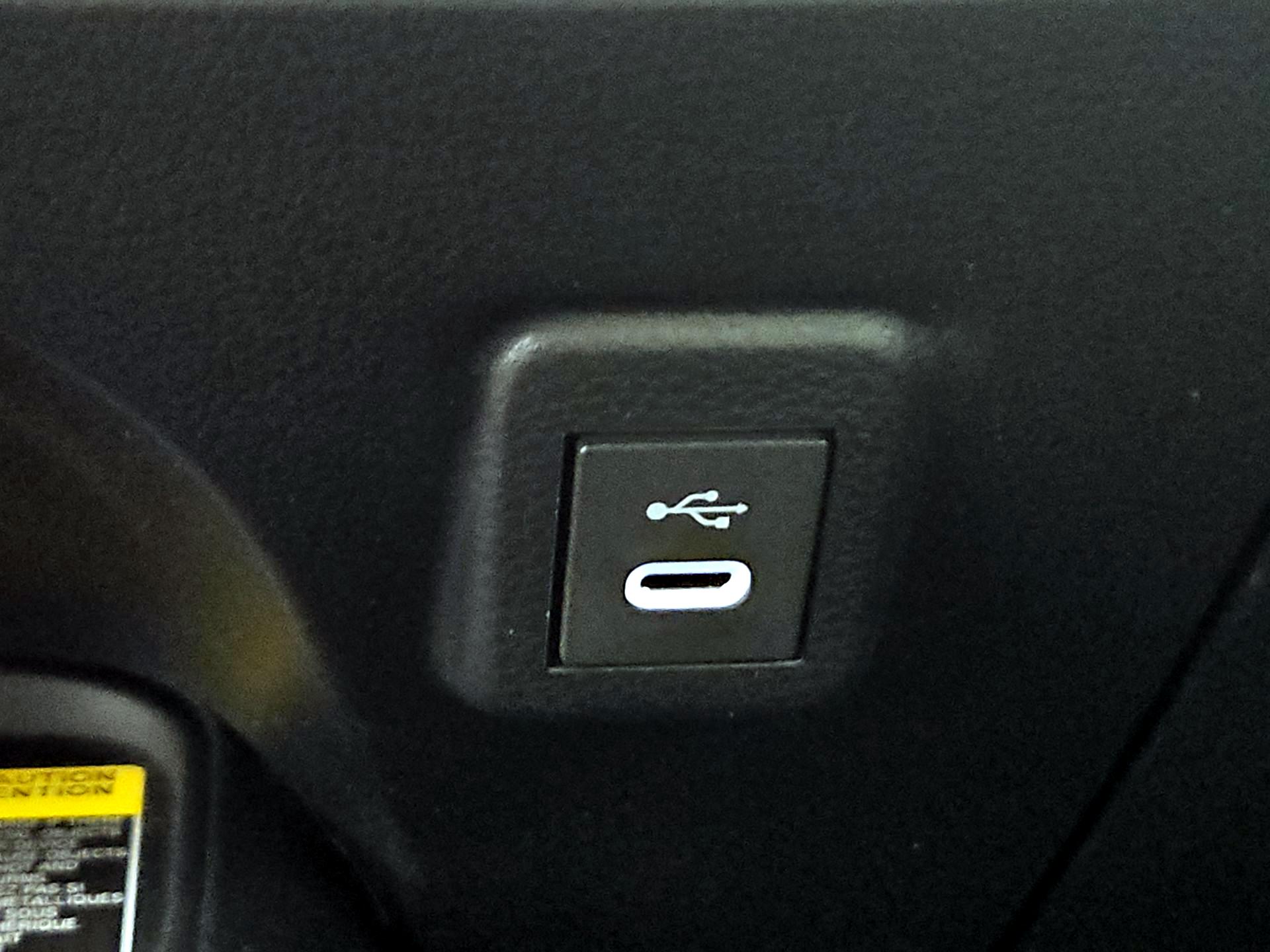 Thumbnail: 2025 Toyota Corolla - 18