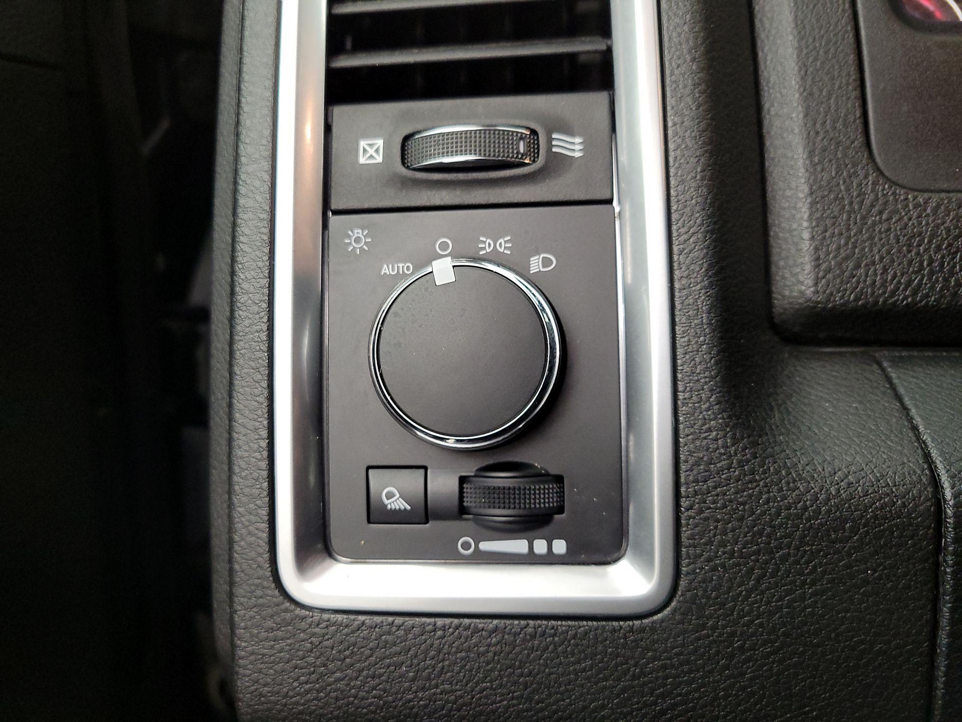 Thumbnail: 2023 RAM 1500 Classic - 13