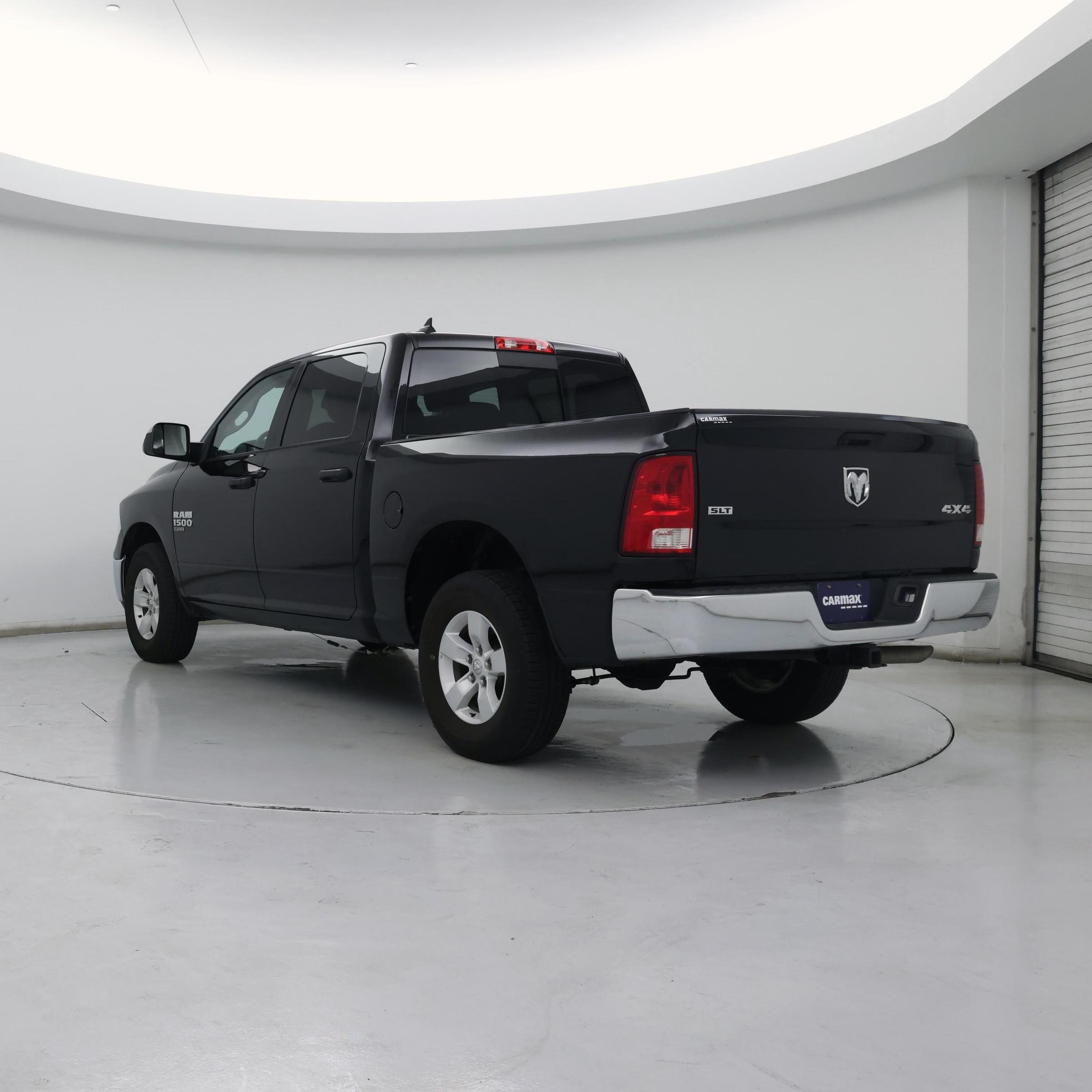 Thumbnail: 2023 RAM 1500 Classic - 2