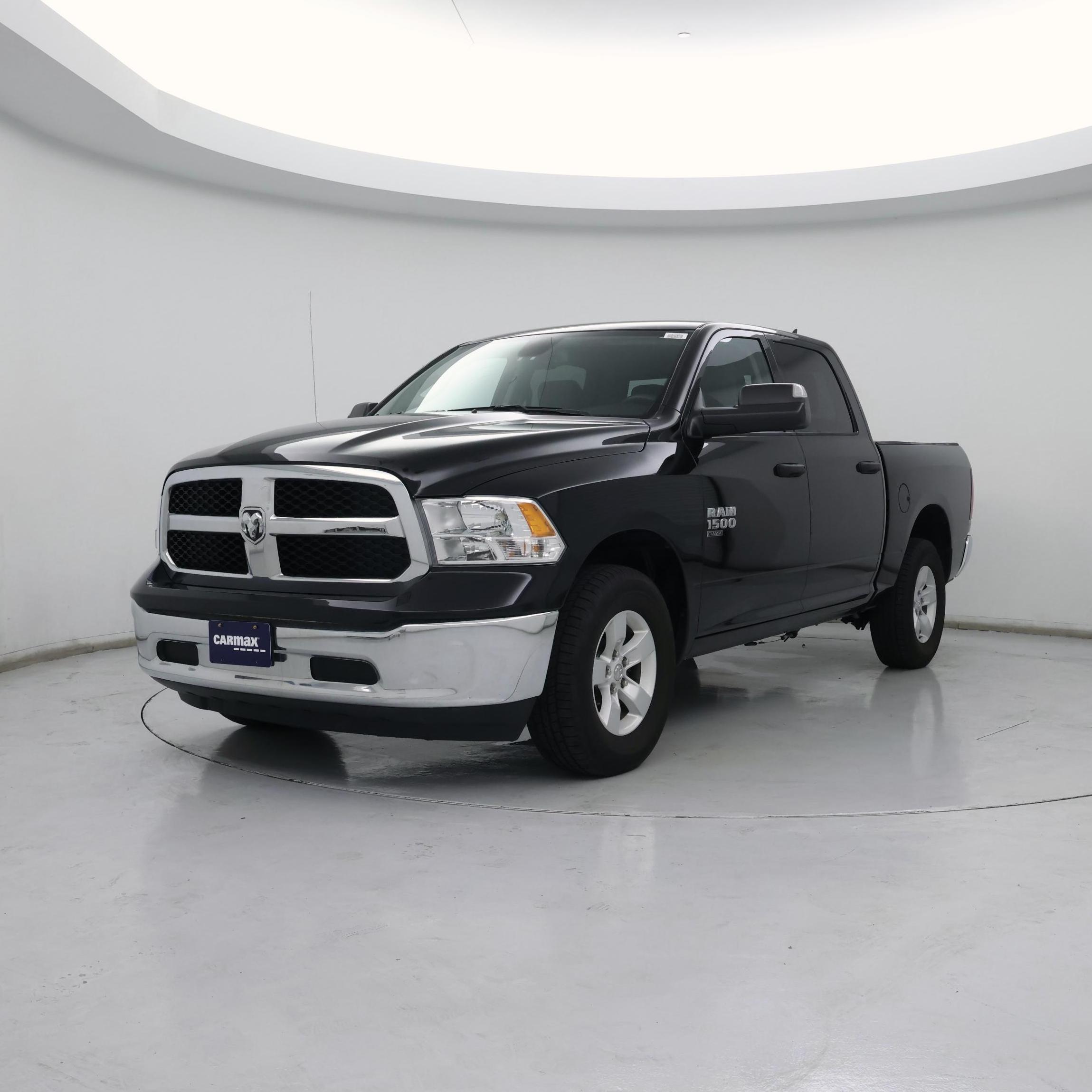 Thumbnail: 2023 RAM 1500 Classic - 4