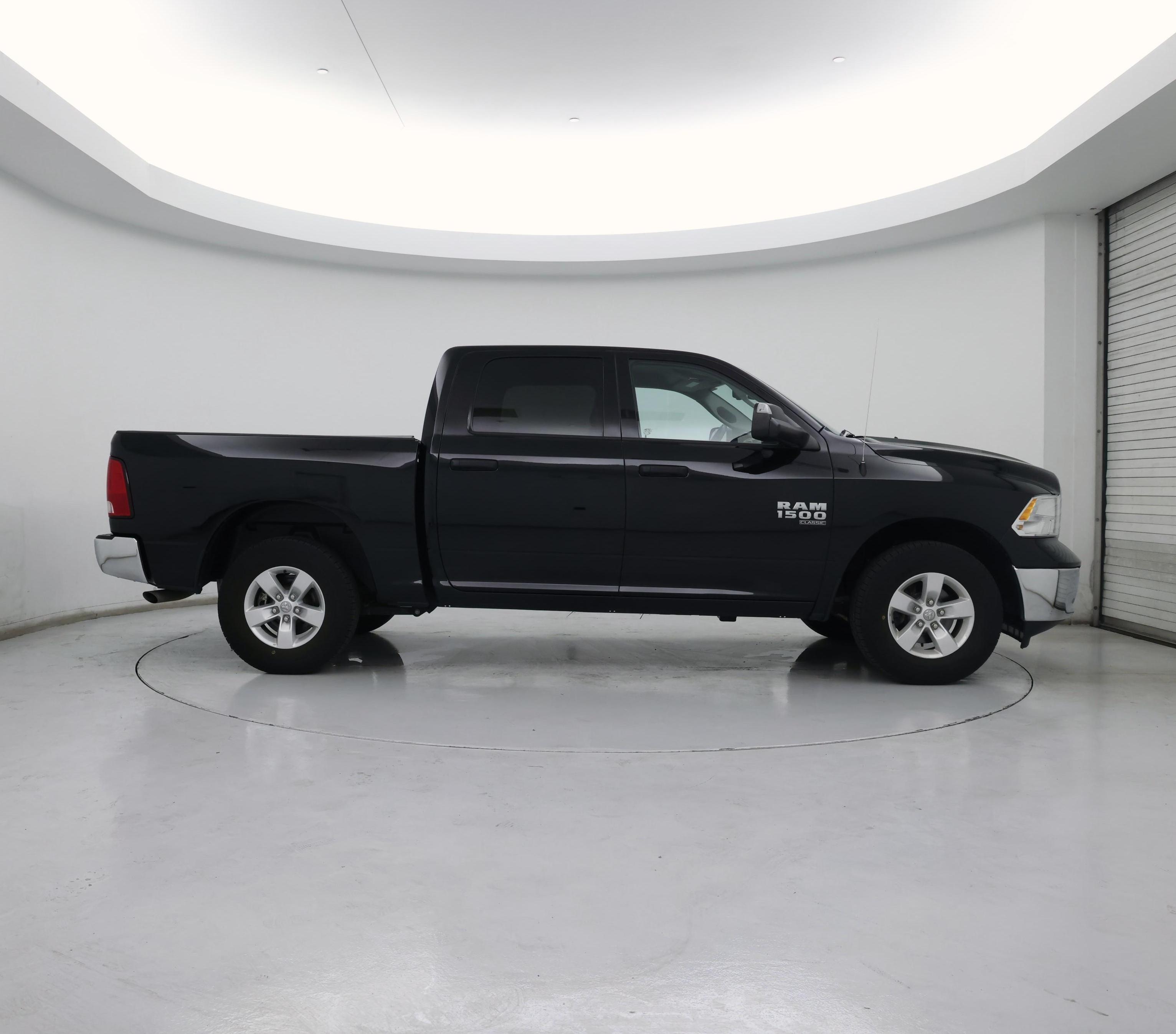 Thumbnail: 2023 RAM 1500 Classic - 7