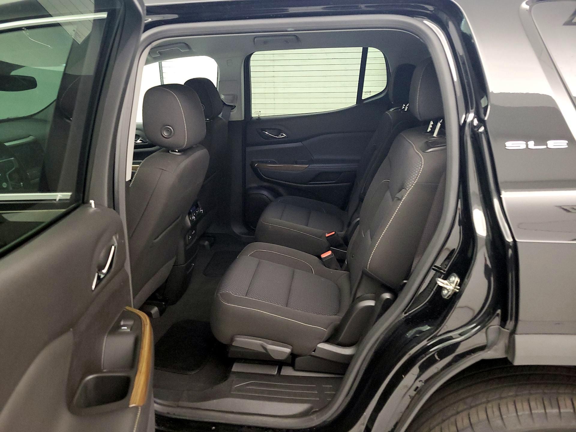 Thumbnail: 2023 GMC Acadia - 19