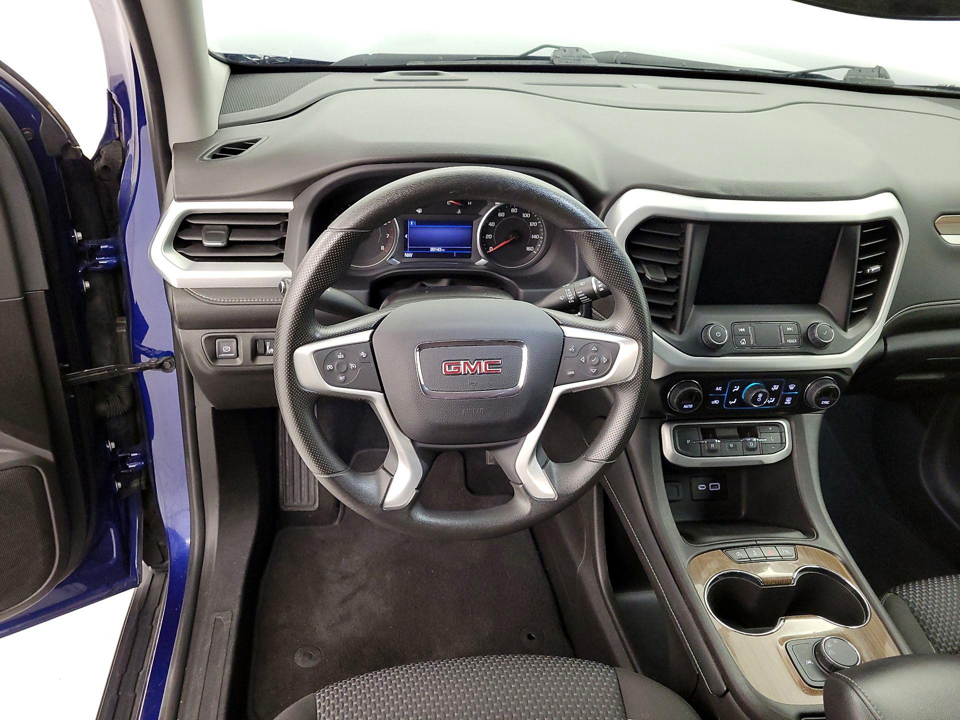 Thumbnail: 2023 GMC Acadia - 10