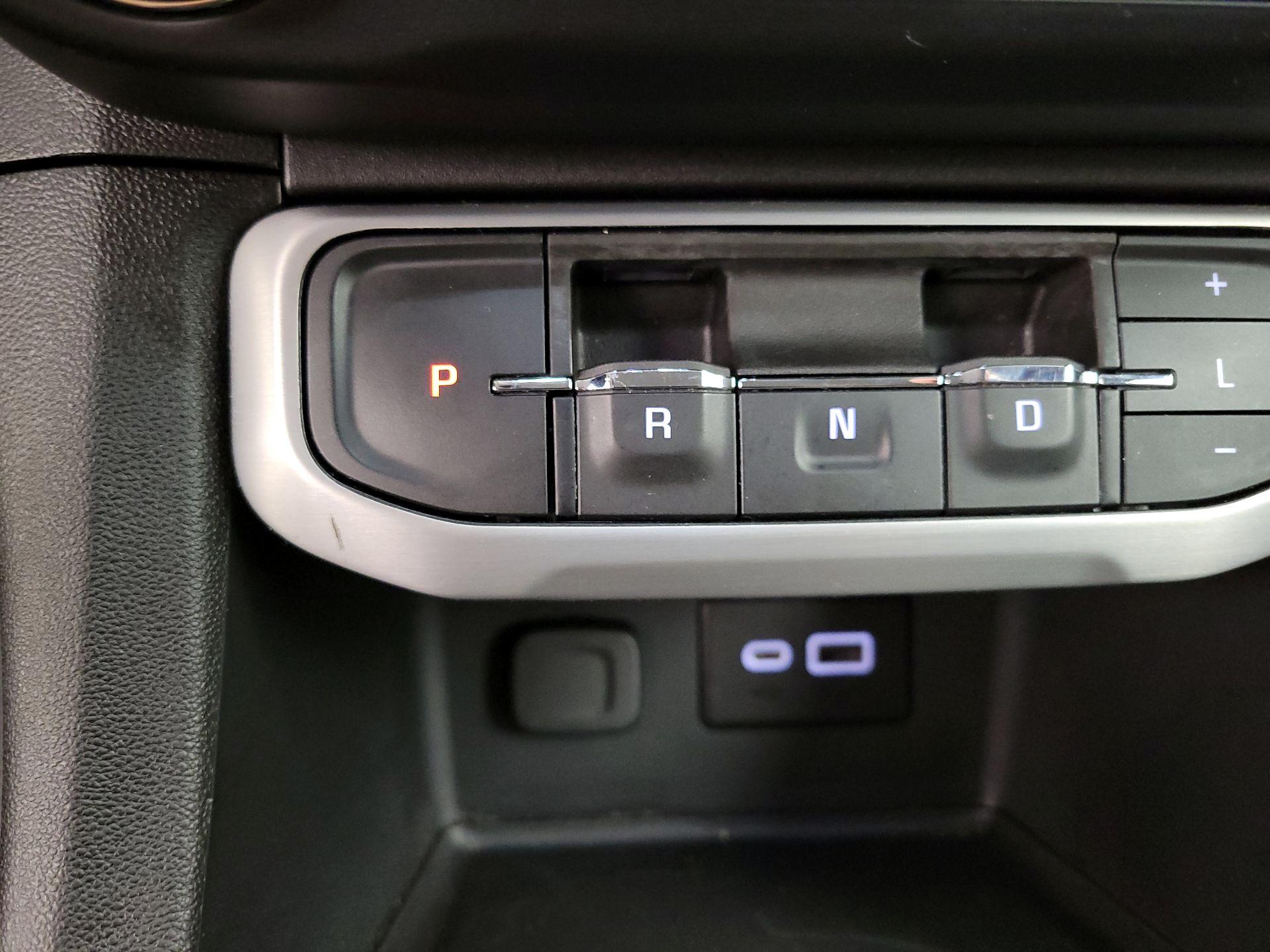 Thumbnail: 2023 GMC Acadia - 17