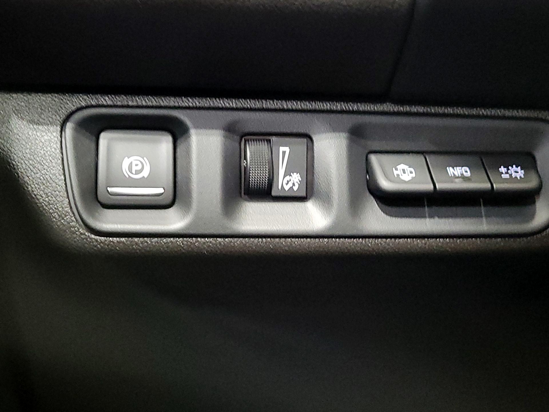 Thumbnail: 2023 GMC Acadia - 13