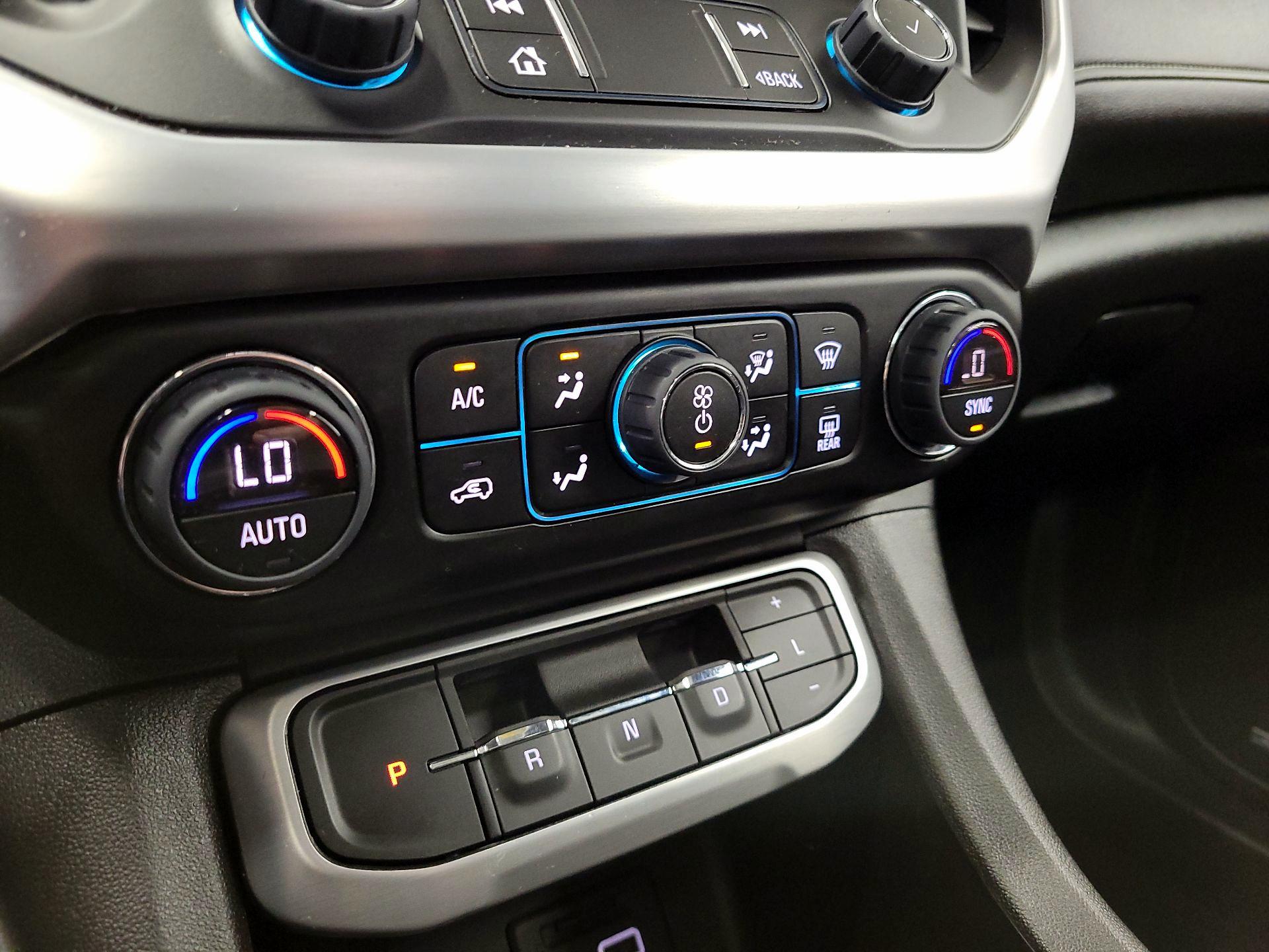 Thumbnail: 2023 GMC Acadia - 16