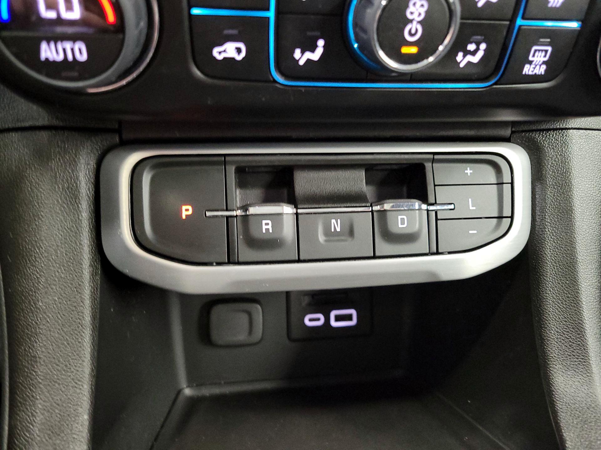 Thumbnail: 2023 GMC Acadia - 17