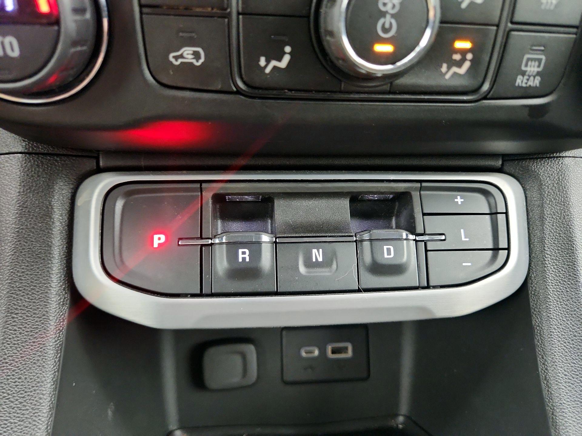 Thumbnail: 2021 GMC Acadia - 17