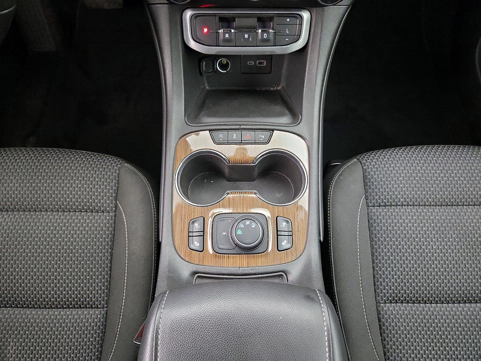 Thumbnail: 2023 GMC Acadia - 17