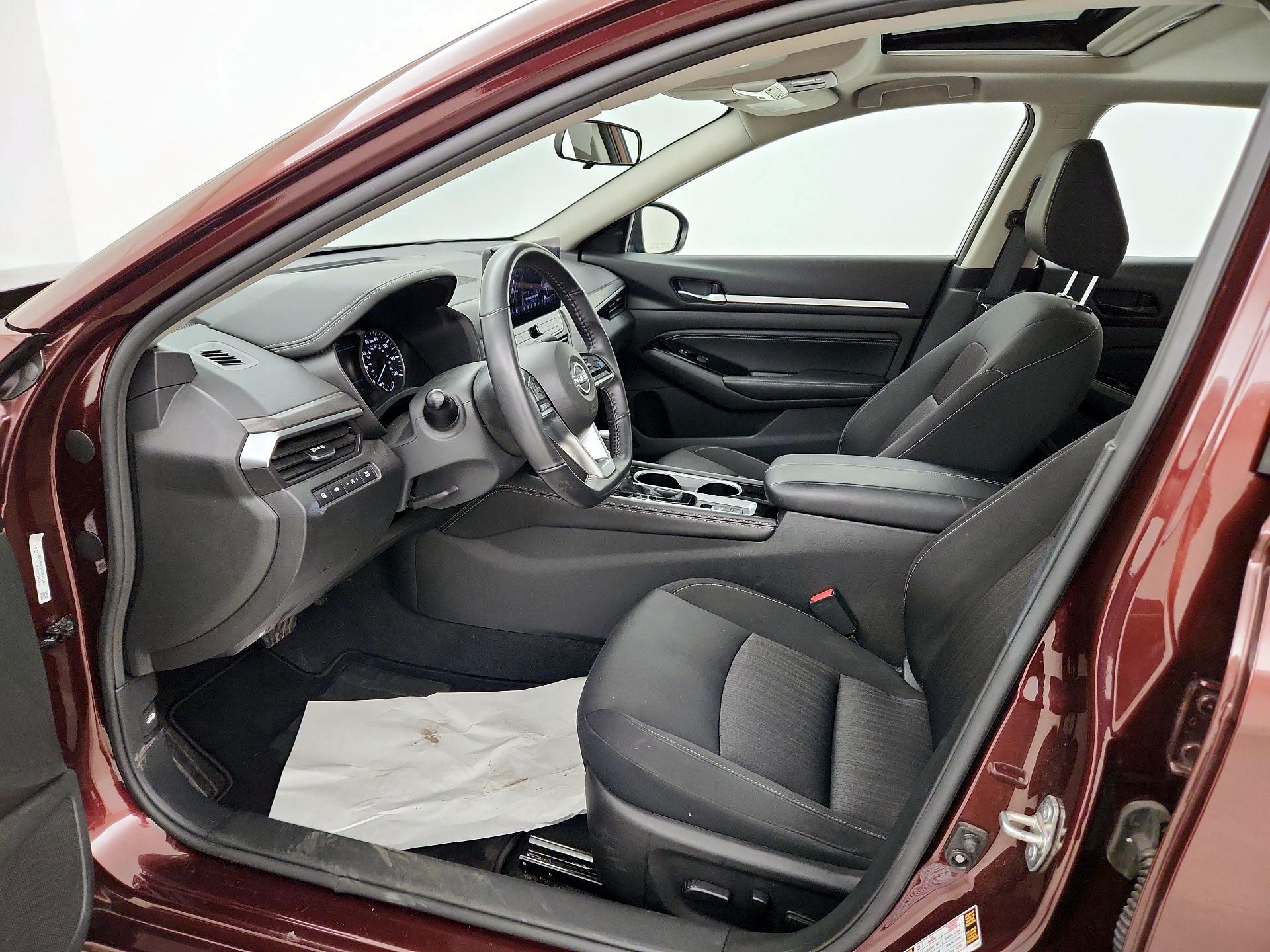 Thumbnail: 2023 Nissan Altima - 9