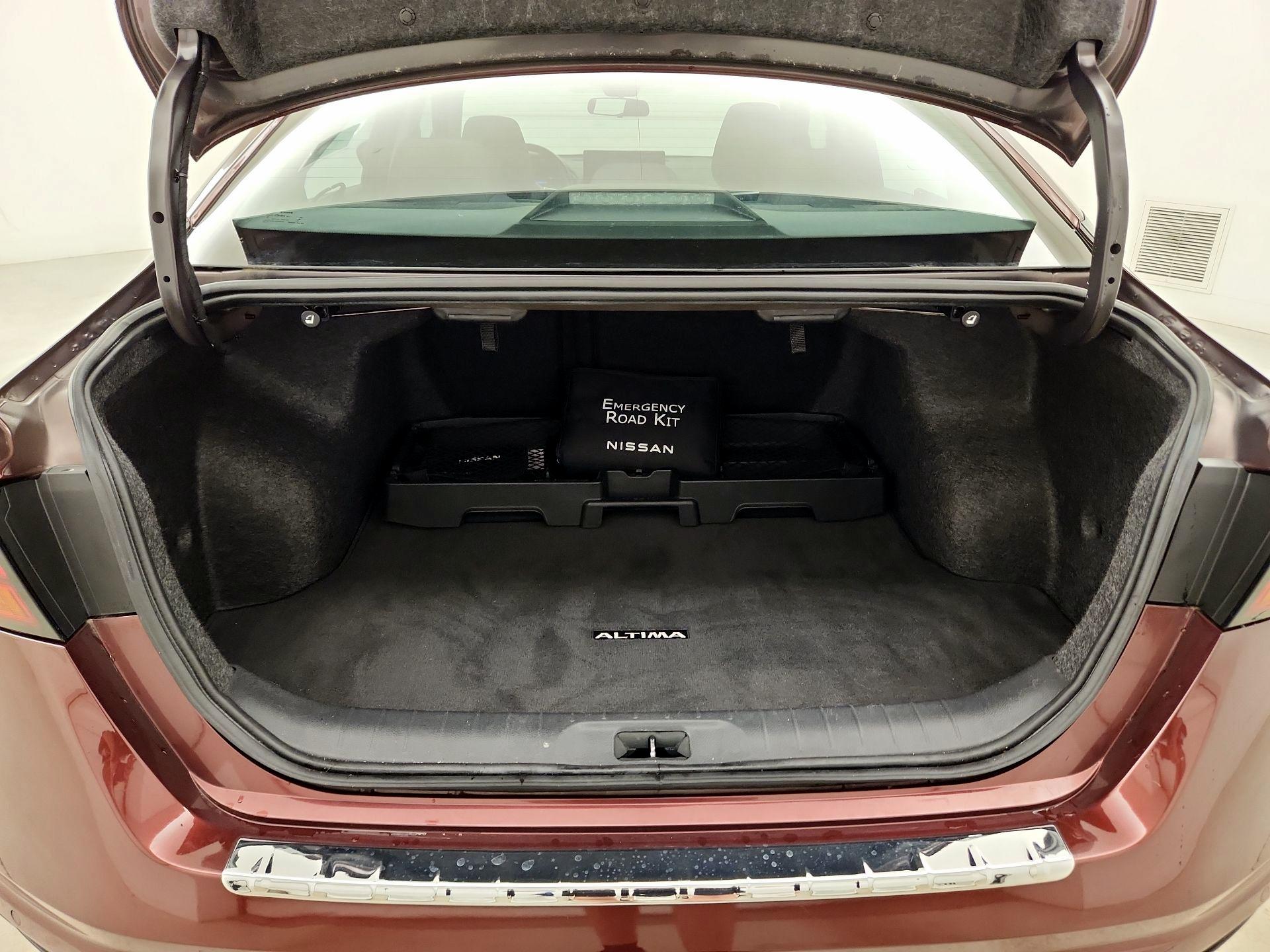 Thumbnail: 2023 Nissan Altima - 20