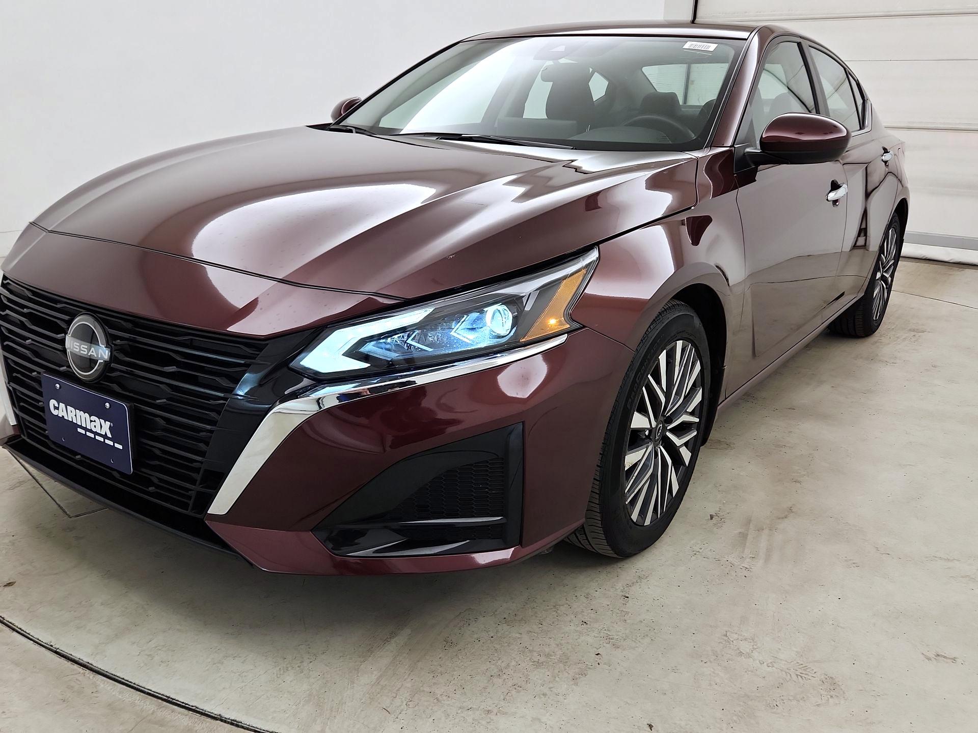 Thumbnail: 2023 Nissan Altima - 3