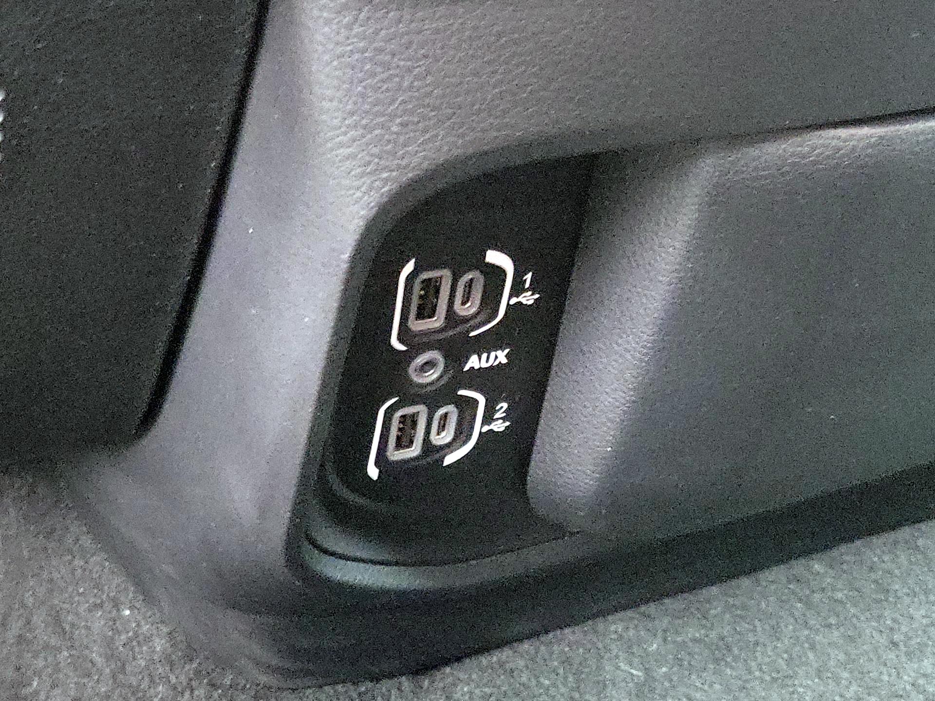 Thumbnail: 2023 RAM 1500 - 18