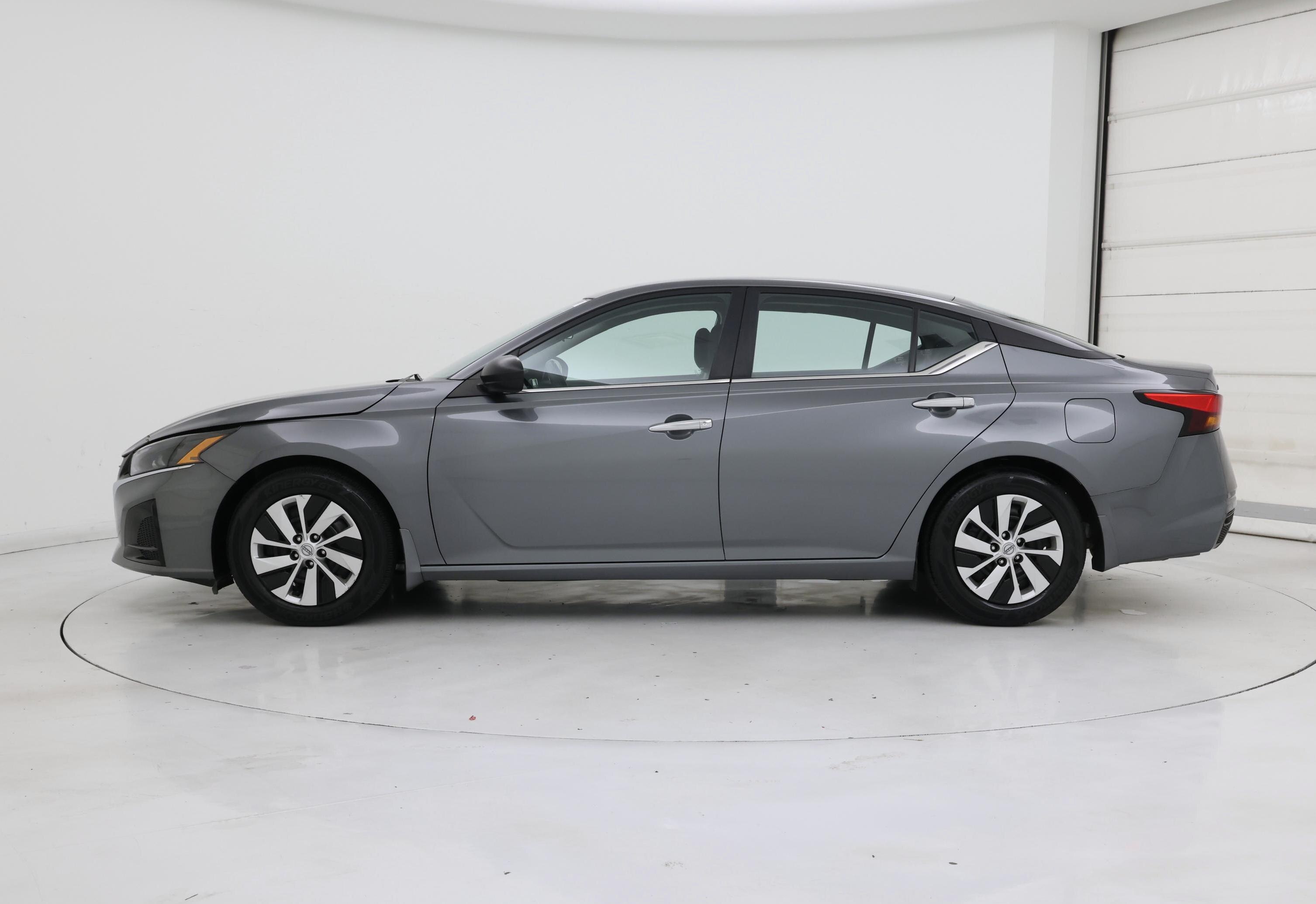 Thumbnail: 2024 Nissan Altima - 3