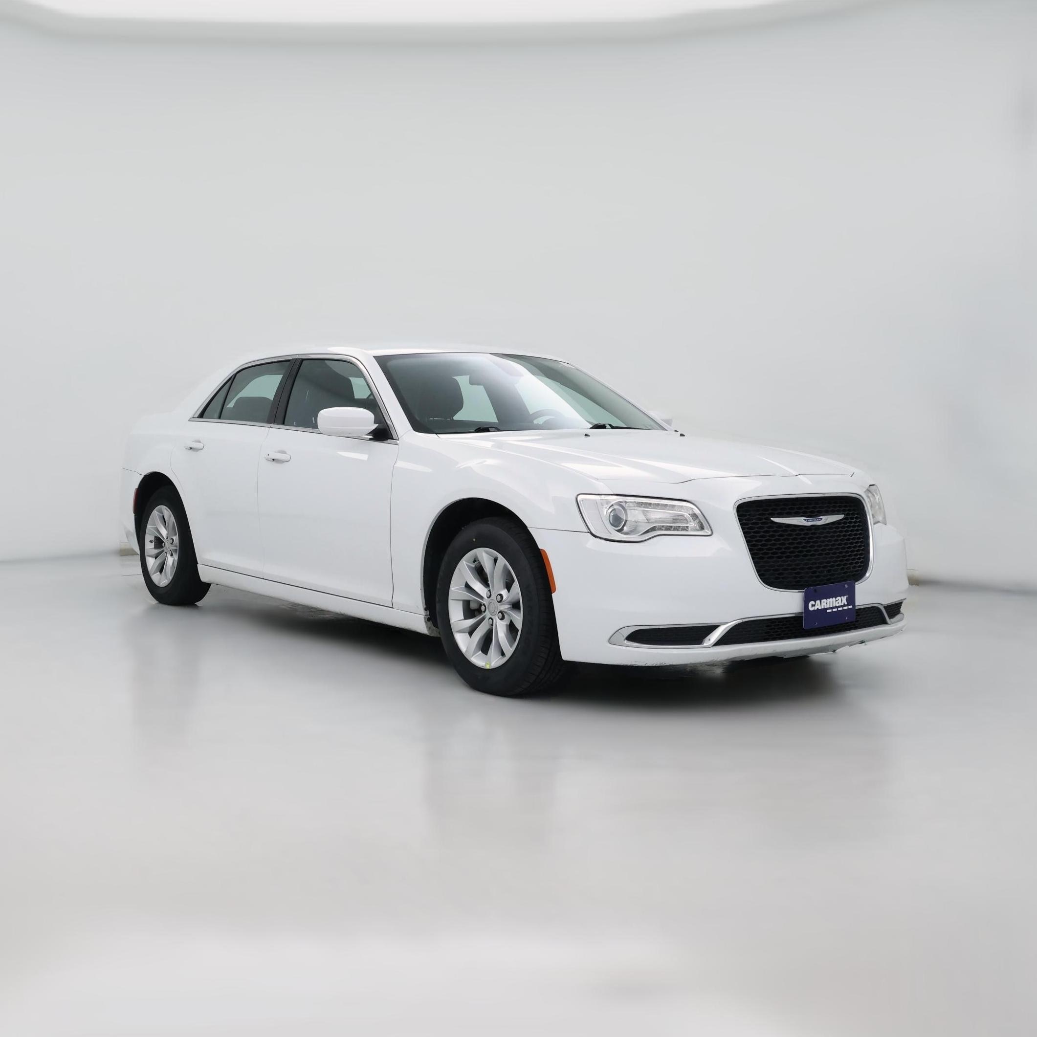 Thumbnail: 2022 Chrysler 300 - 1