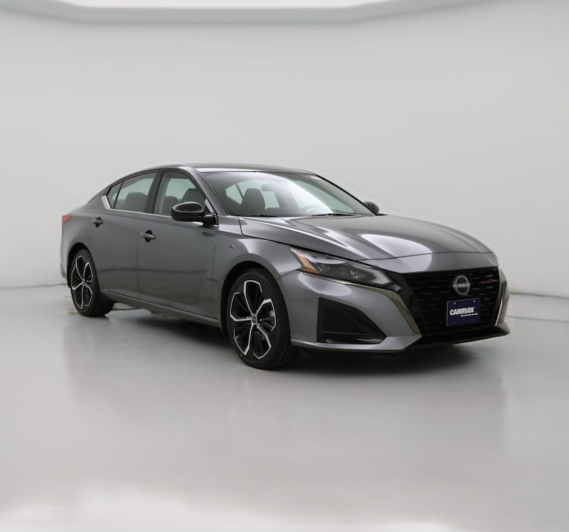 2023 Nissan Altima SR