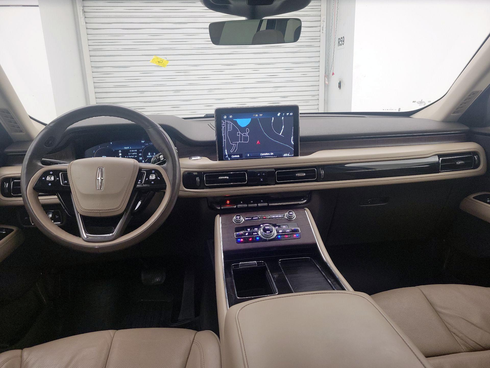 Thumbnail: 2022 Lincoln Aviator - 9