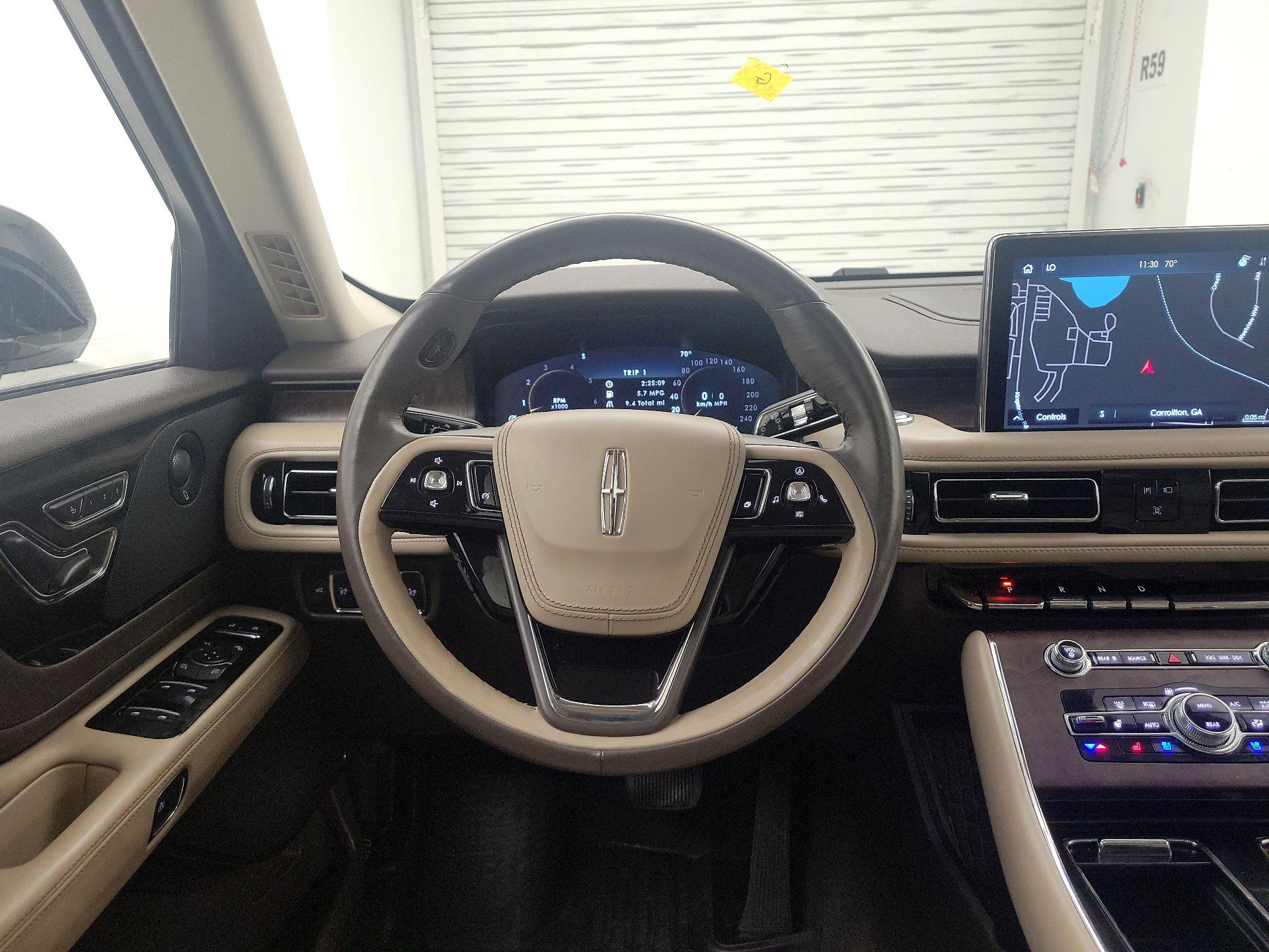 Thumbnail: 2022 Lincoln Aviator - 10