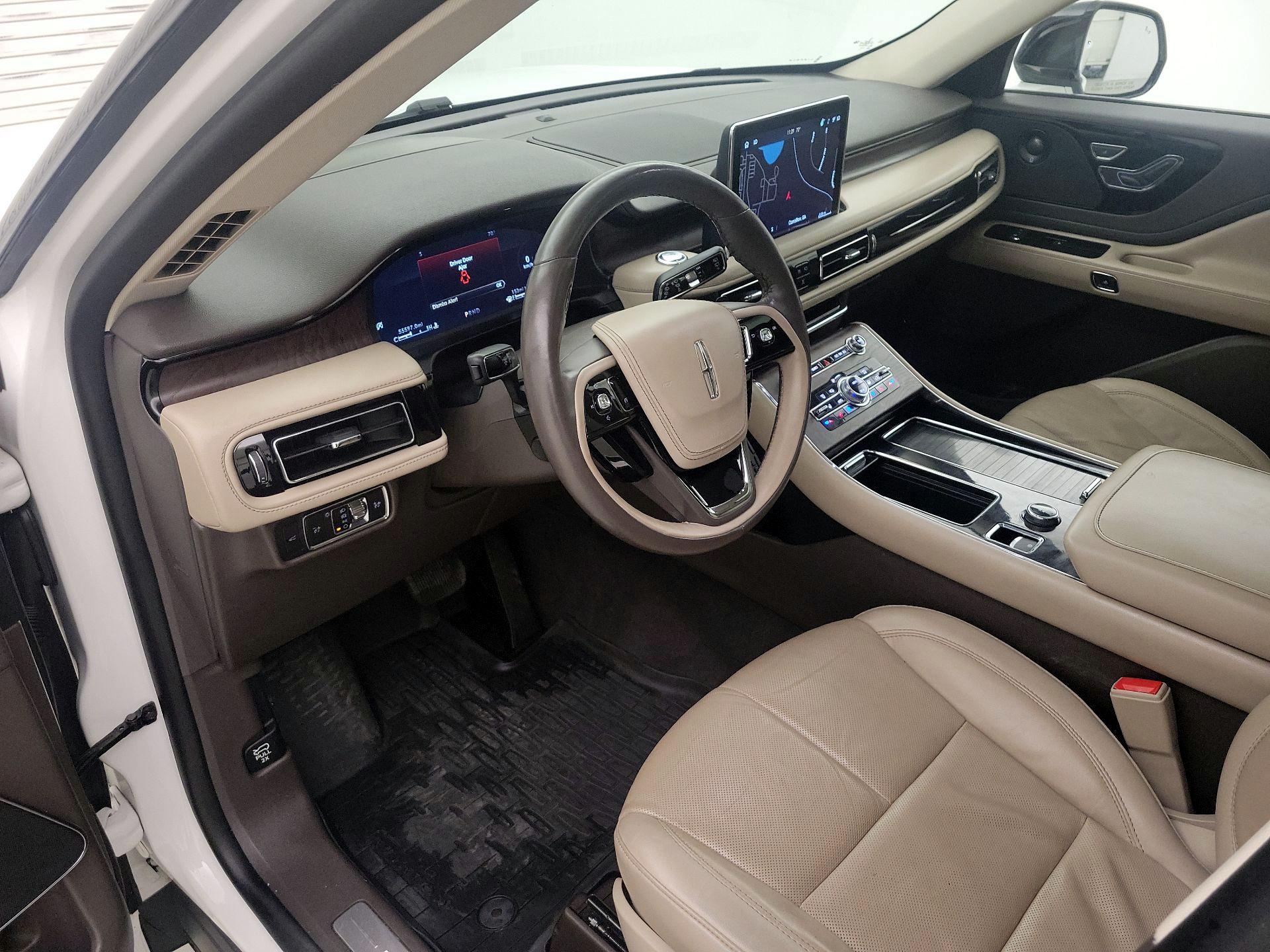 Thumbnail: 2022 Lincoln Aviator - 11