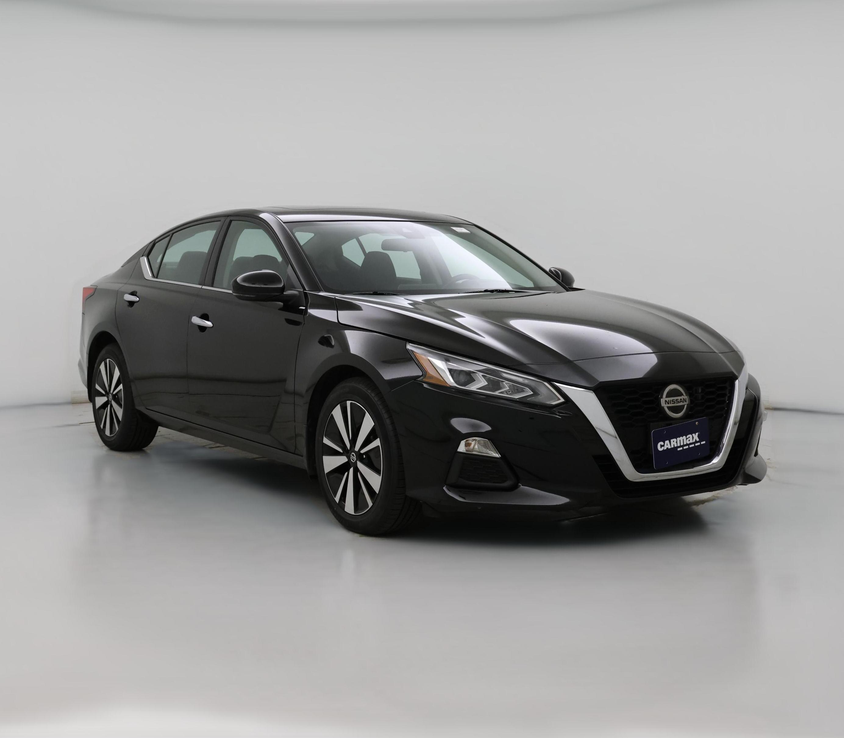 Thumbnail: 2022 Nissan Altima - 1
