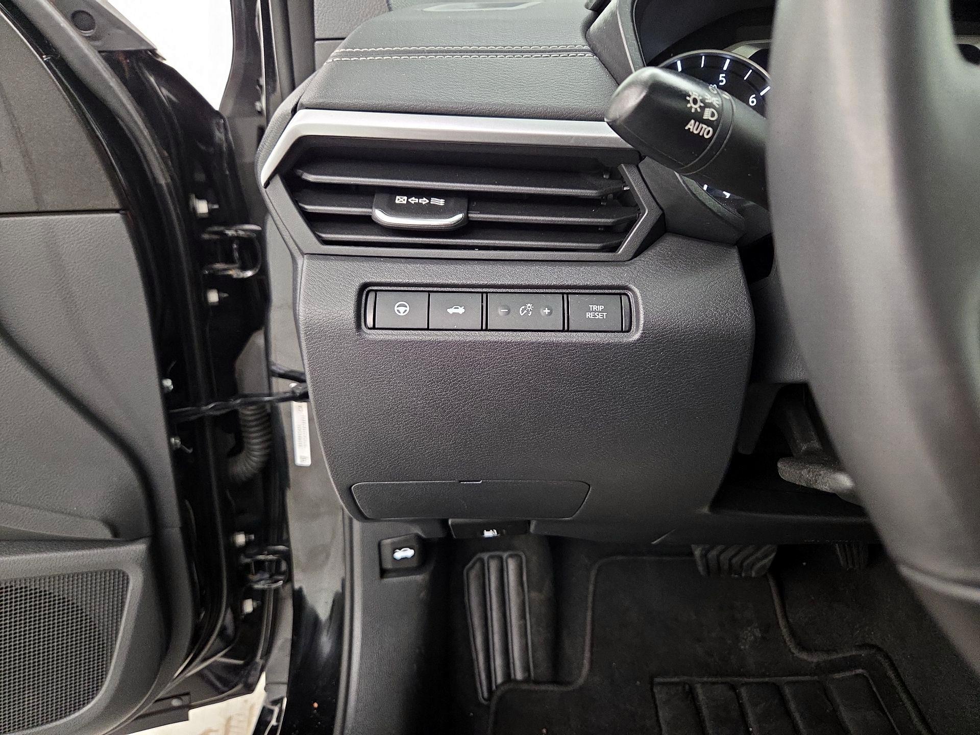 Thumbnail: 2022 Nissan Altima - 13