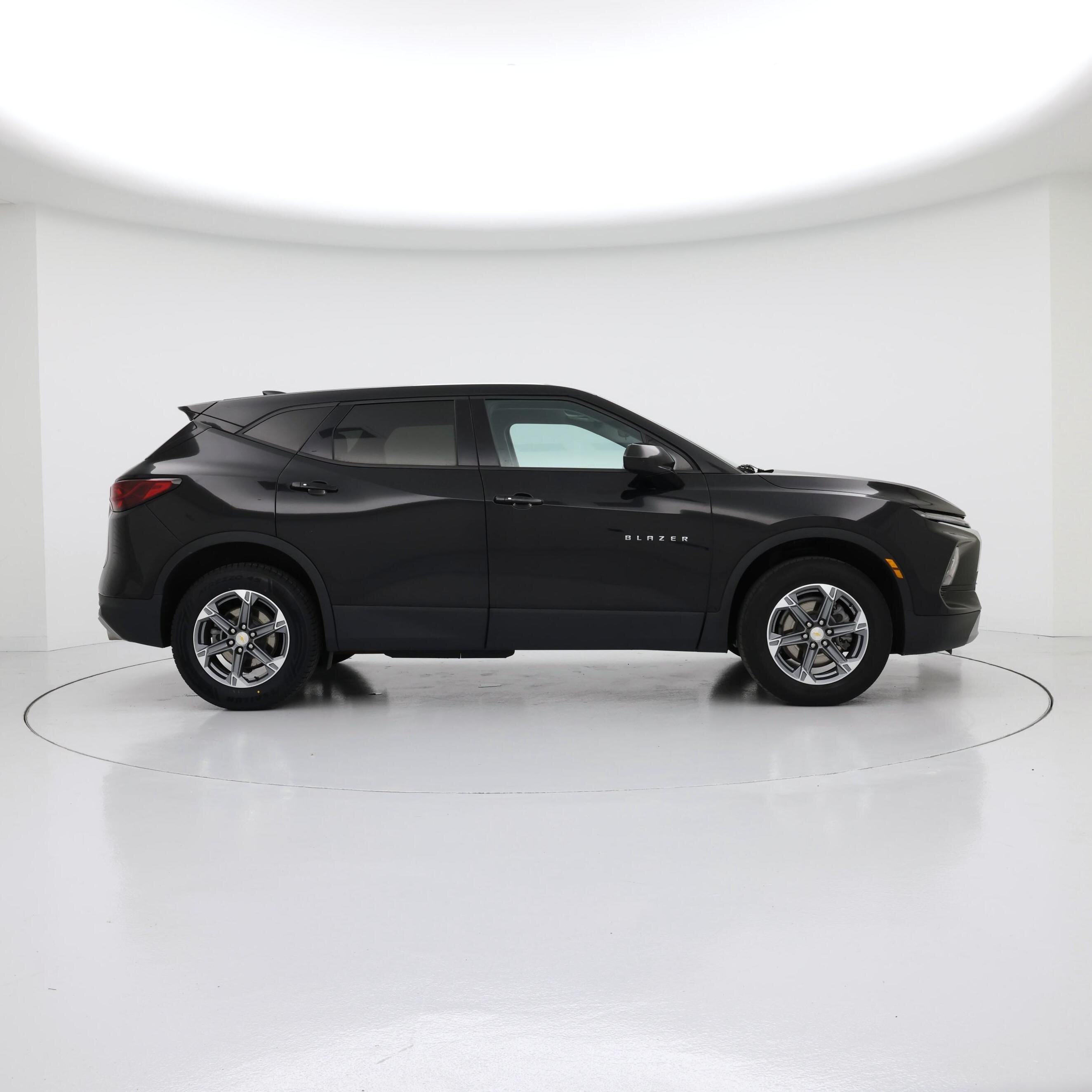 Thumbnail: 2023 Chevrolet Blazer - 7