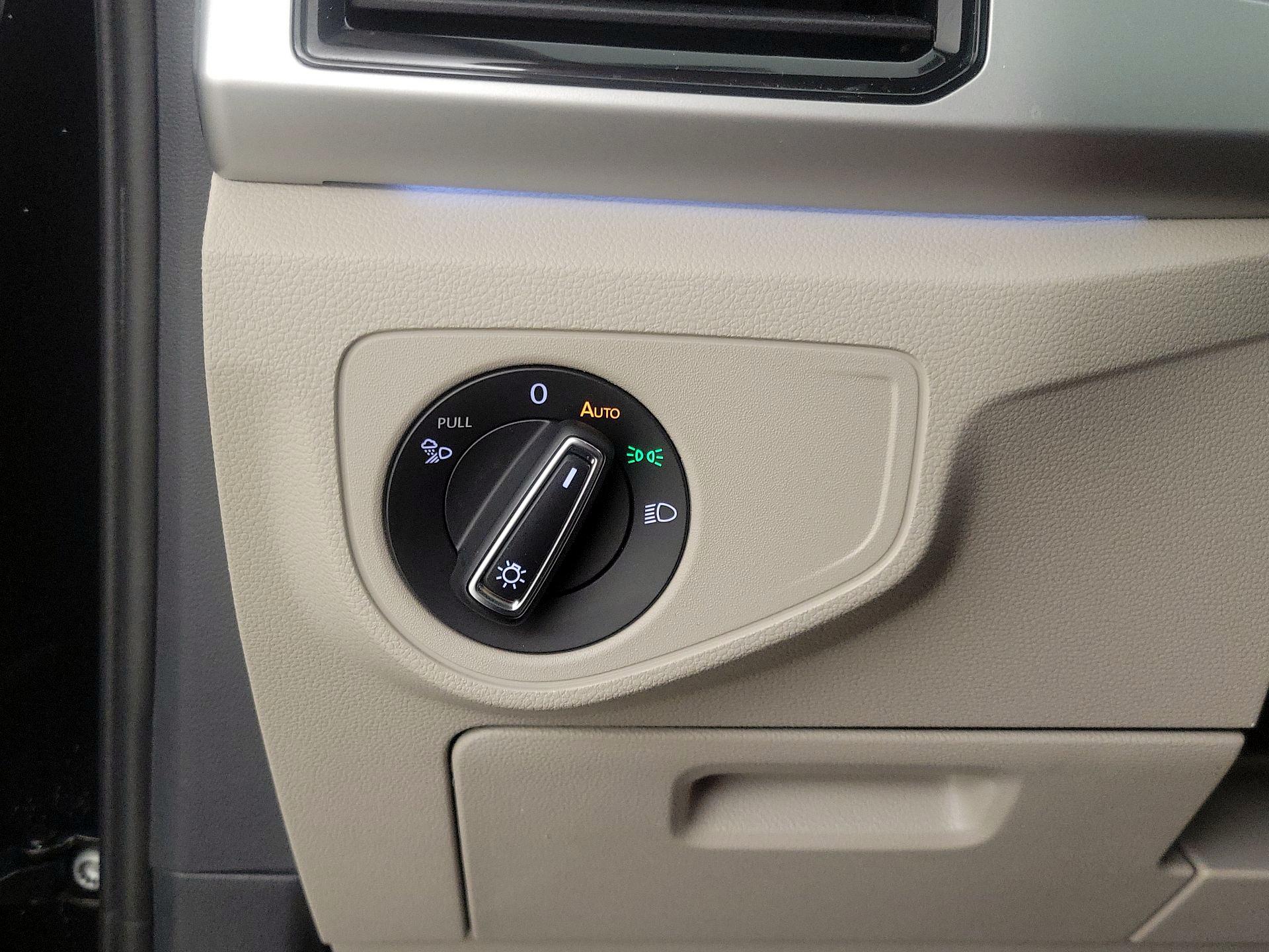 Thumbnail: 2023 Volkswagen Atlas - 13