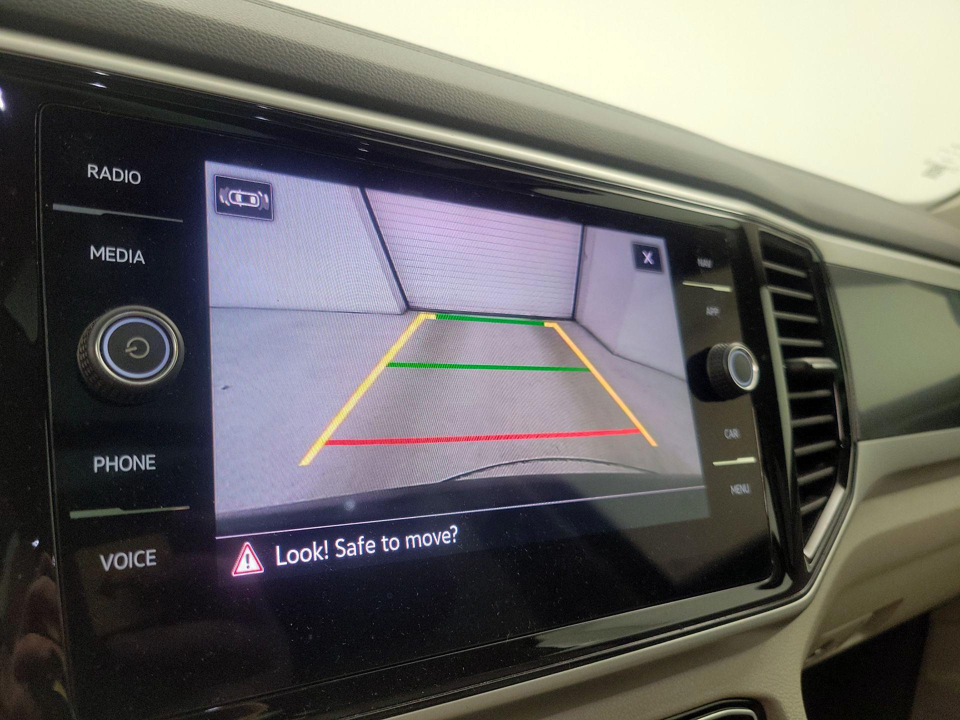 Thumbnail: 2023 Volkswagen Atlas - 15