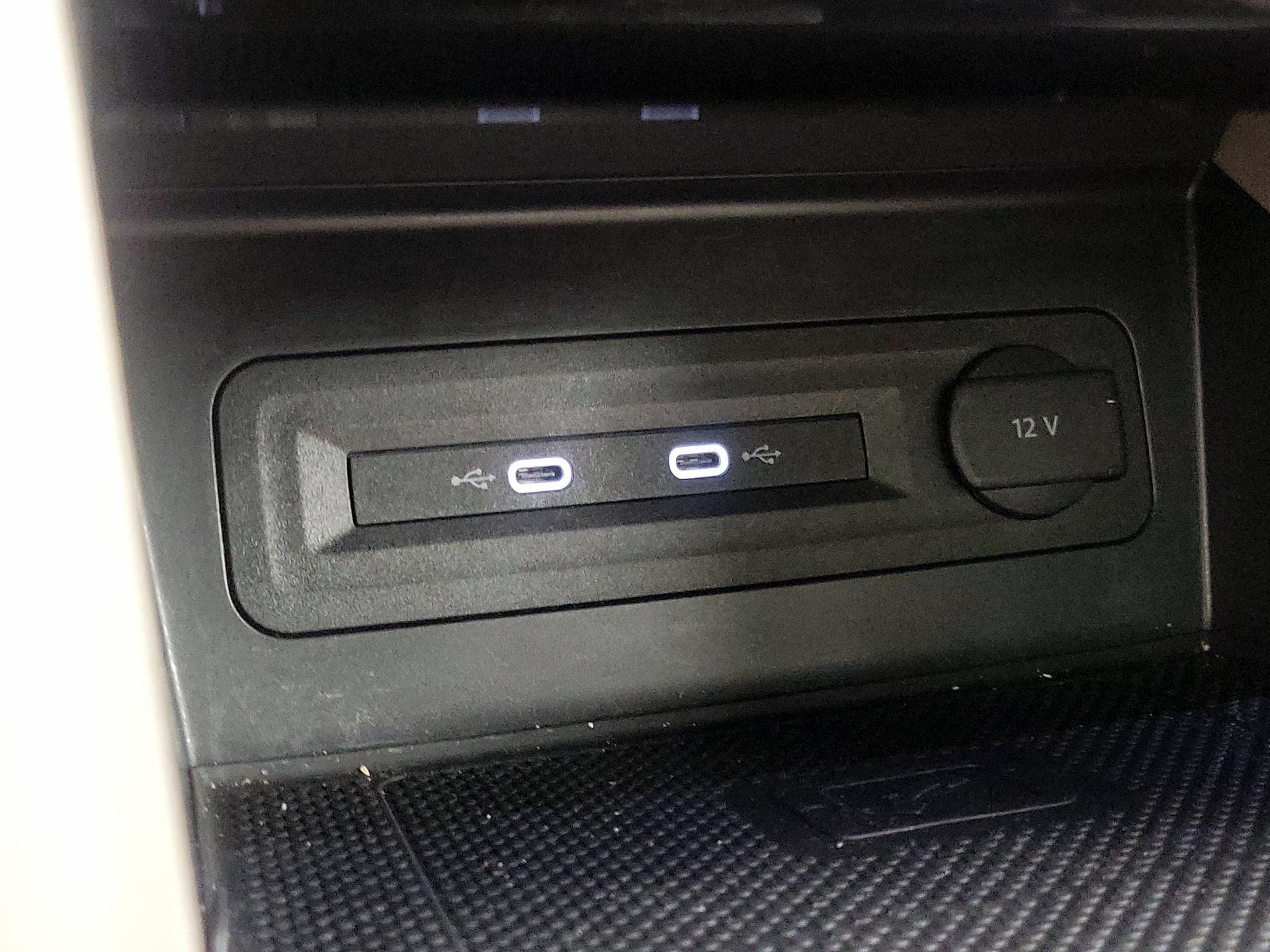 Thumbnail: 2023 Volkswagen Atlas - 19