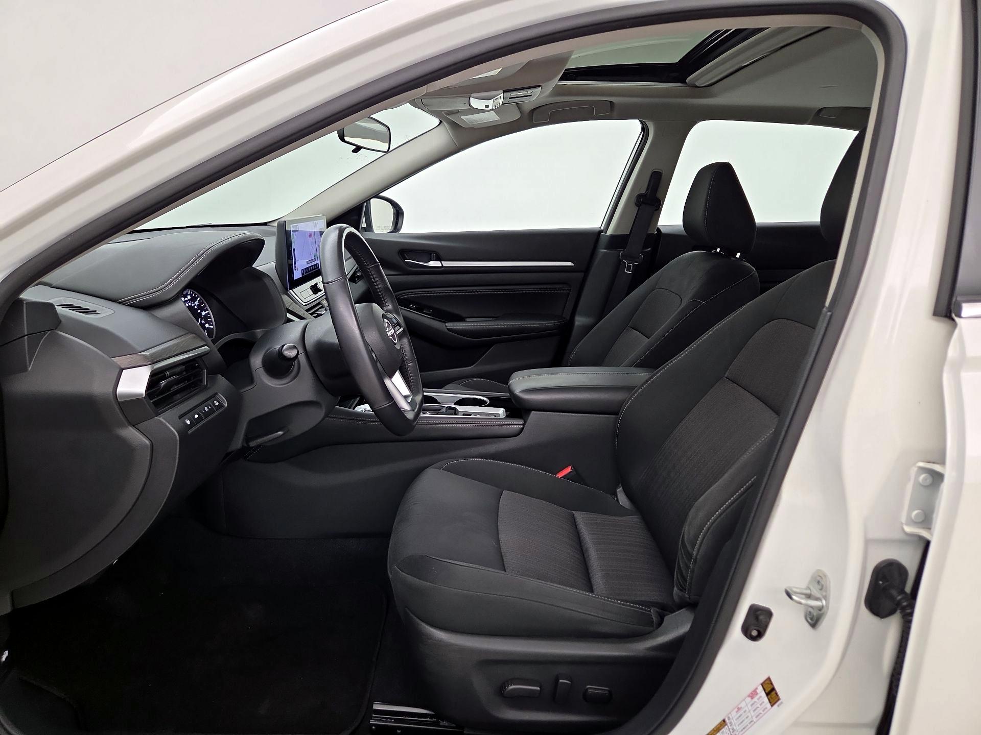 Thumbnail: 2023 Nissan Altima - 11