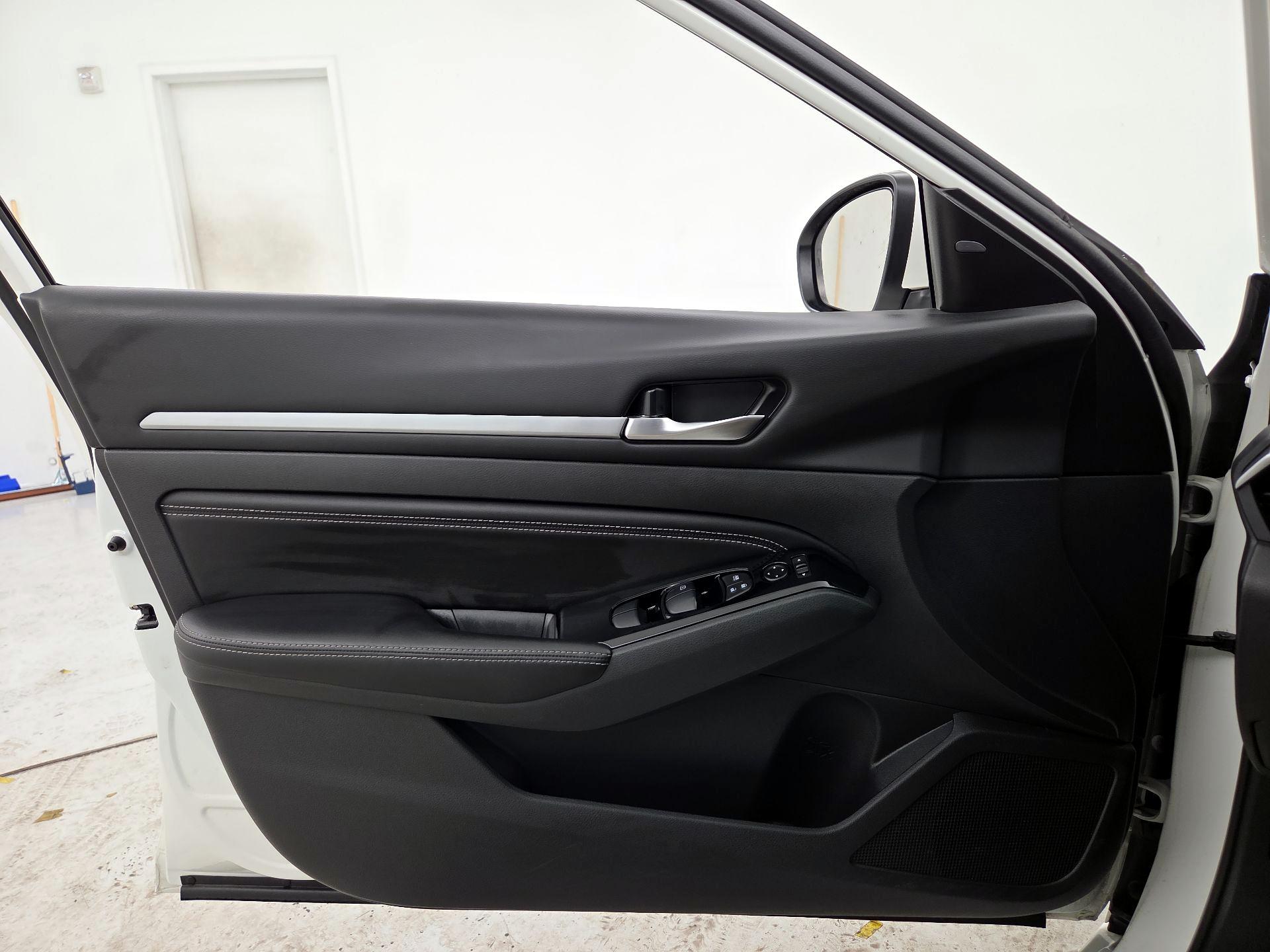 Thumbnail: 2023 Nissan Altima - 12