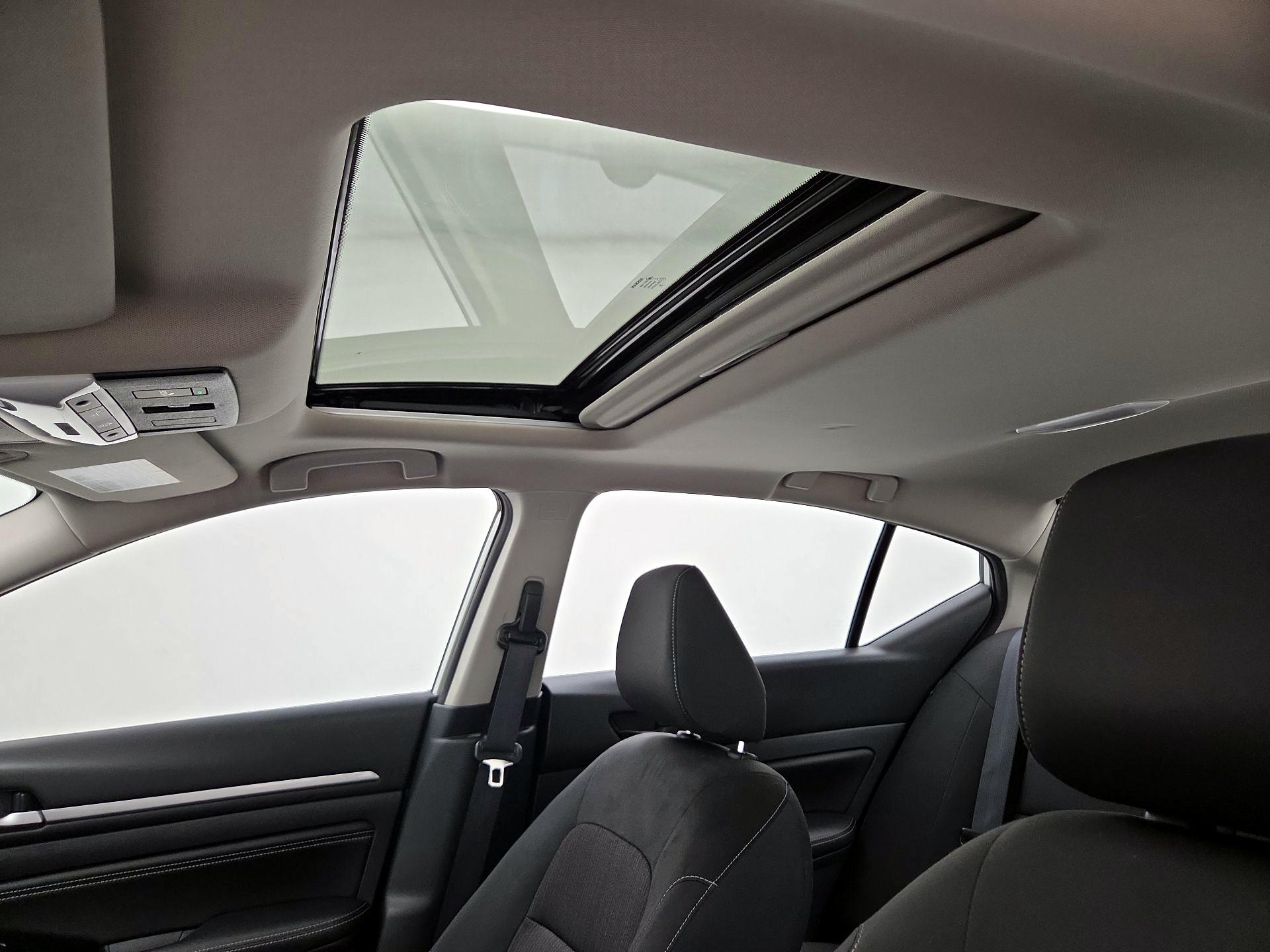 Thumbnail: 2023 Nissan Altima - 20