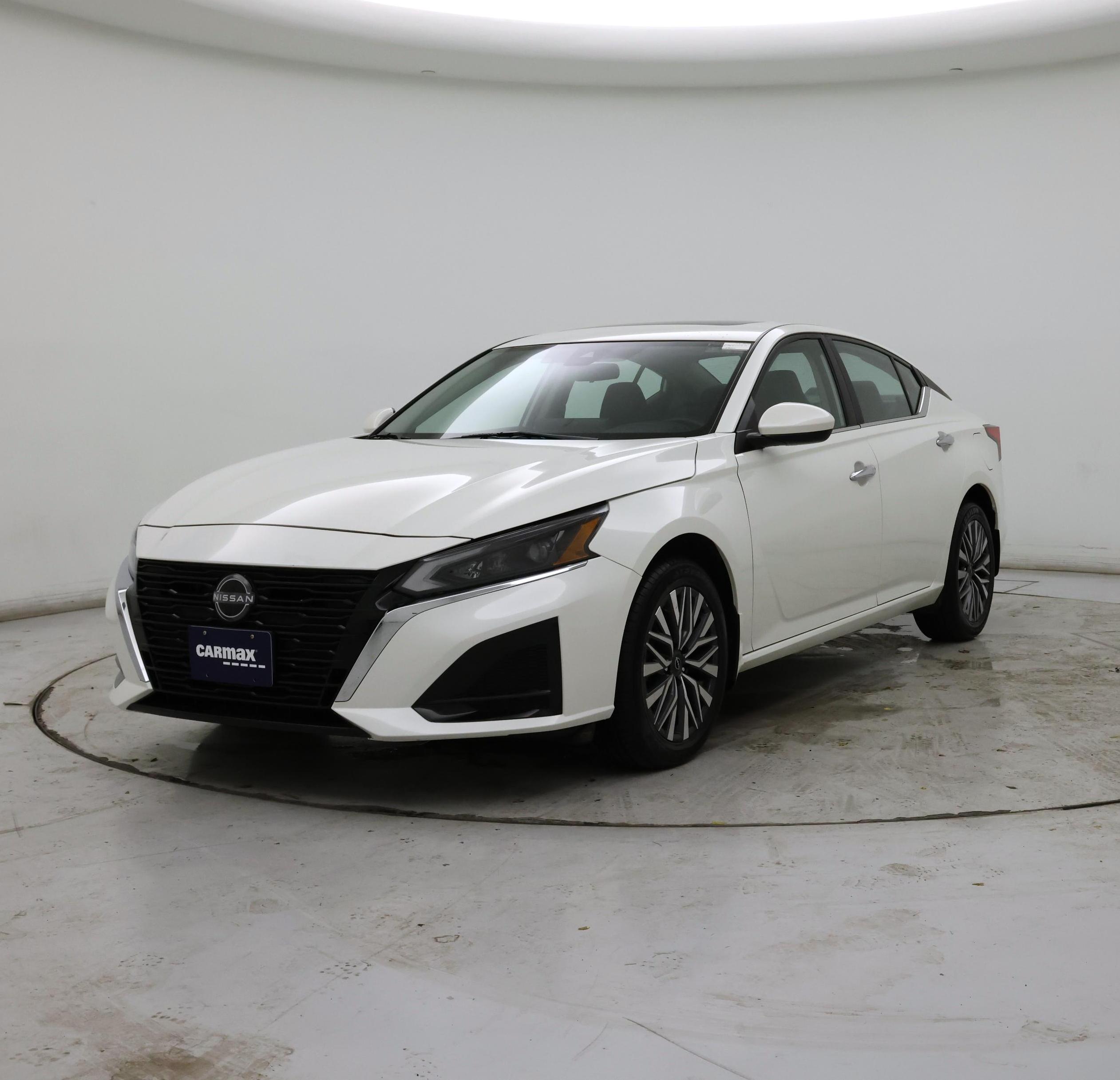 Thumbnail: 2023 Nissan Altima - 4