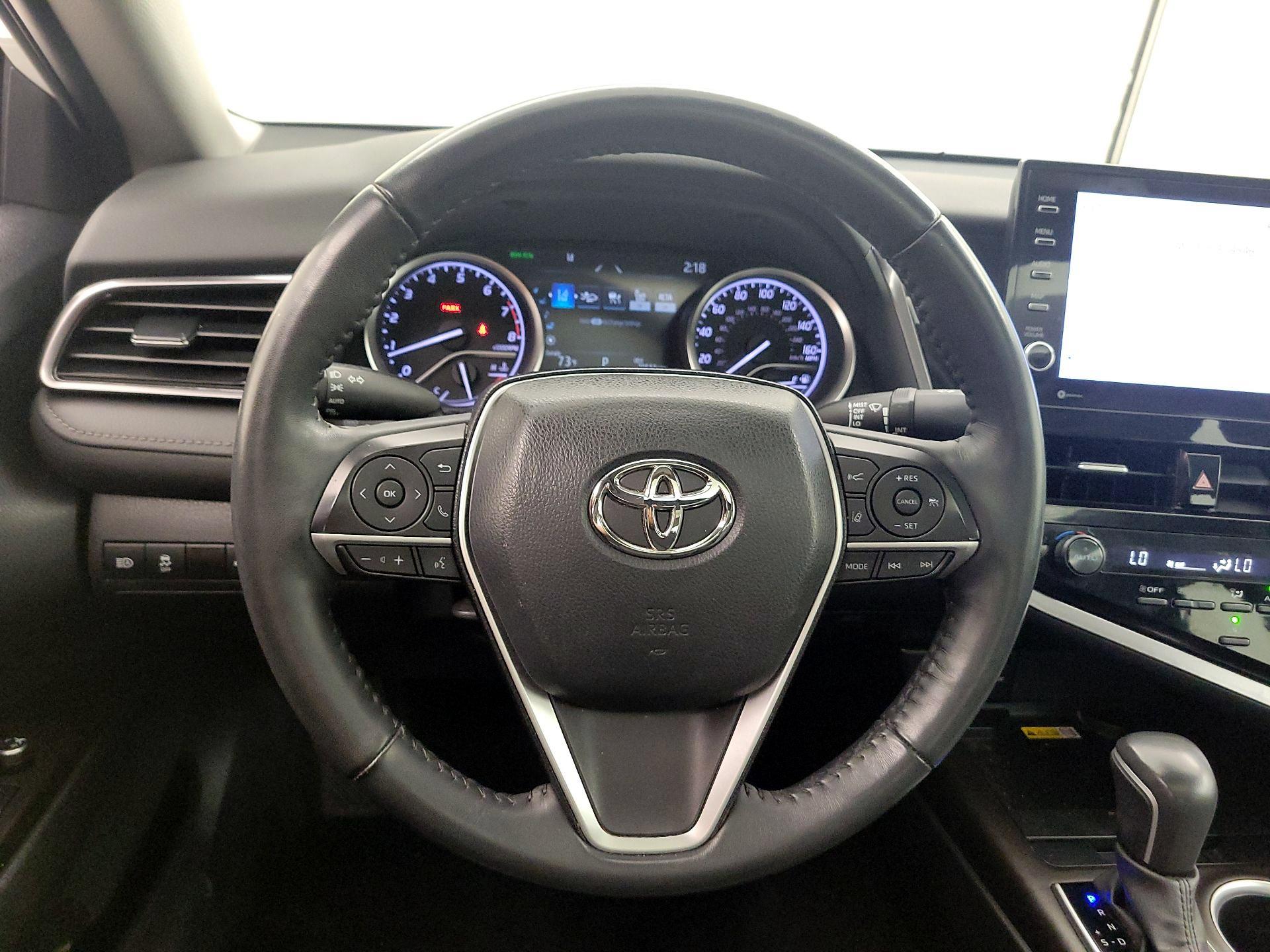 Thumbnail: 2023 Toyota Camry - 10
