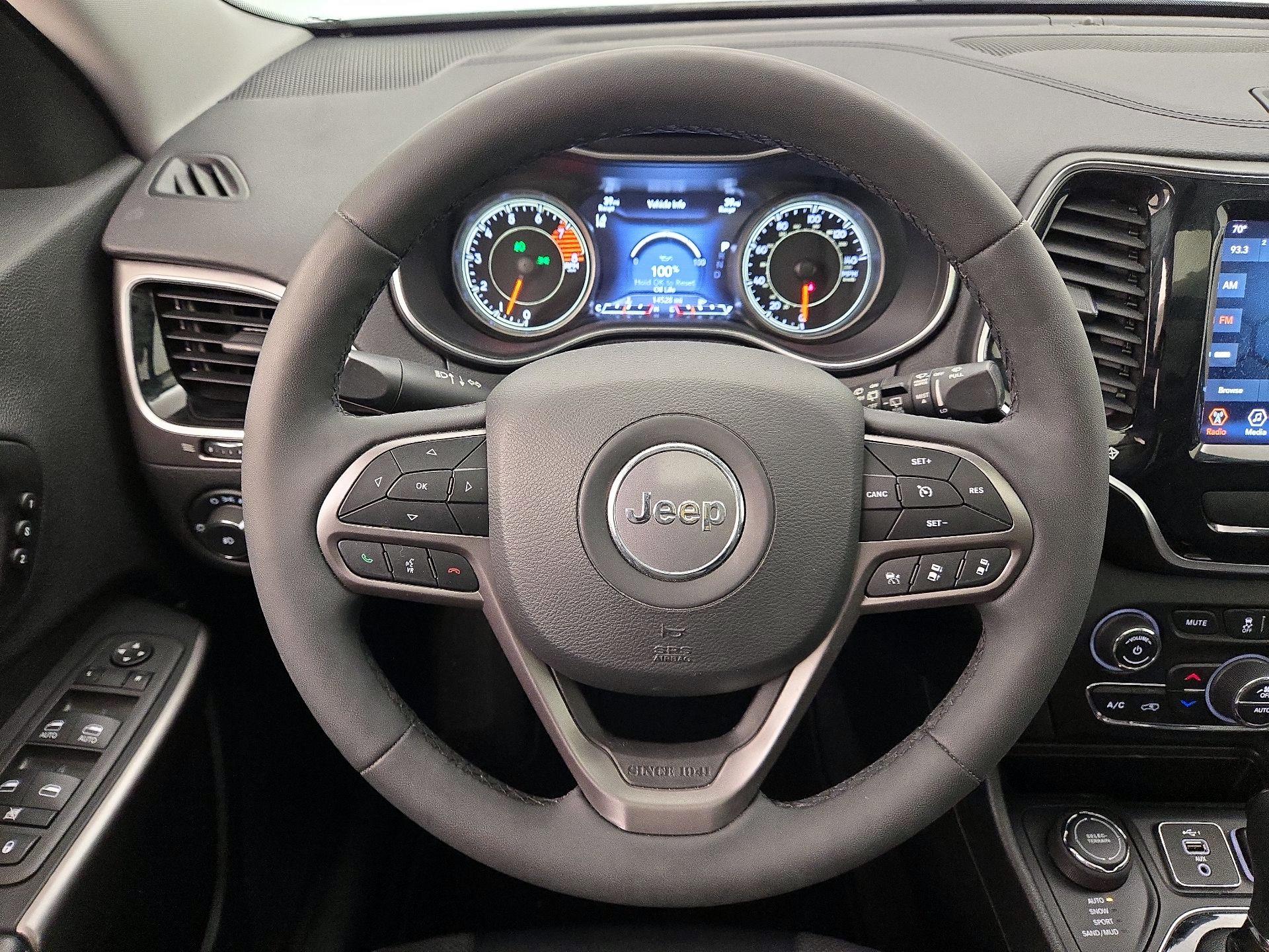 Thumbnail: 2022 Jeep Cherokee - 10